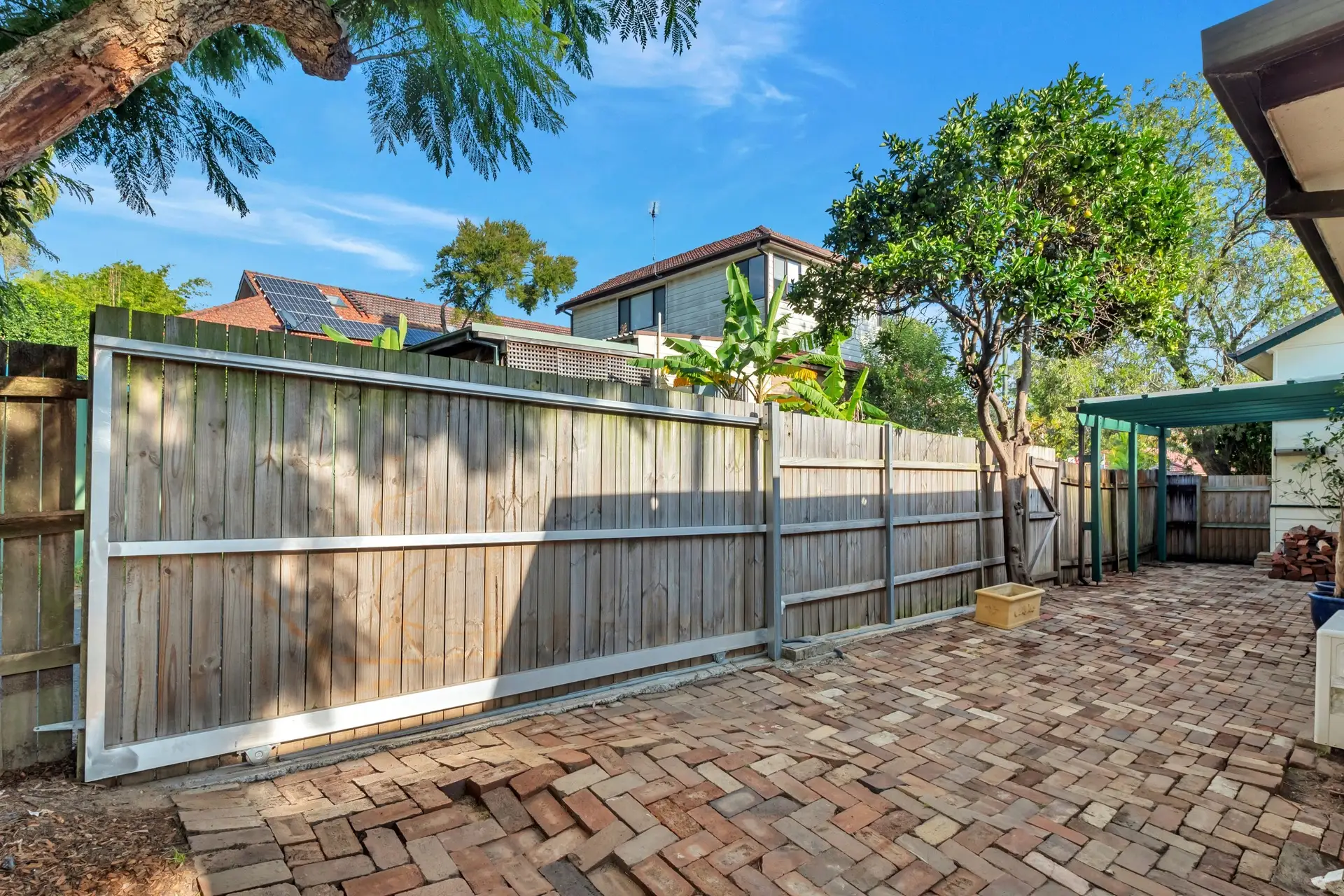 20 Park Road, Naremburn Sold by Bradfield Badgerfox - image 1