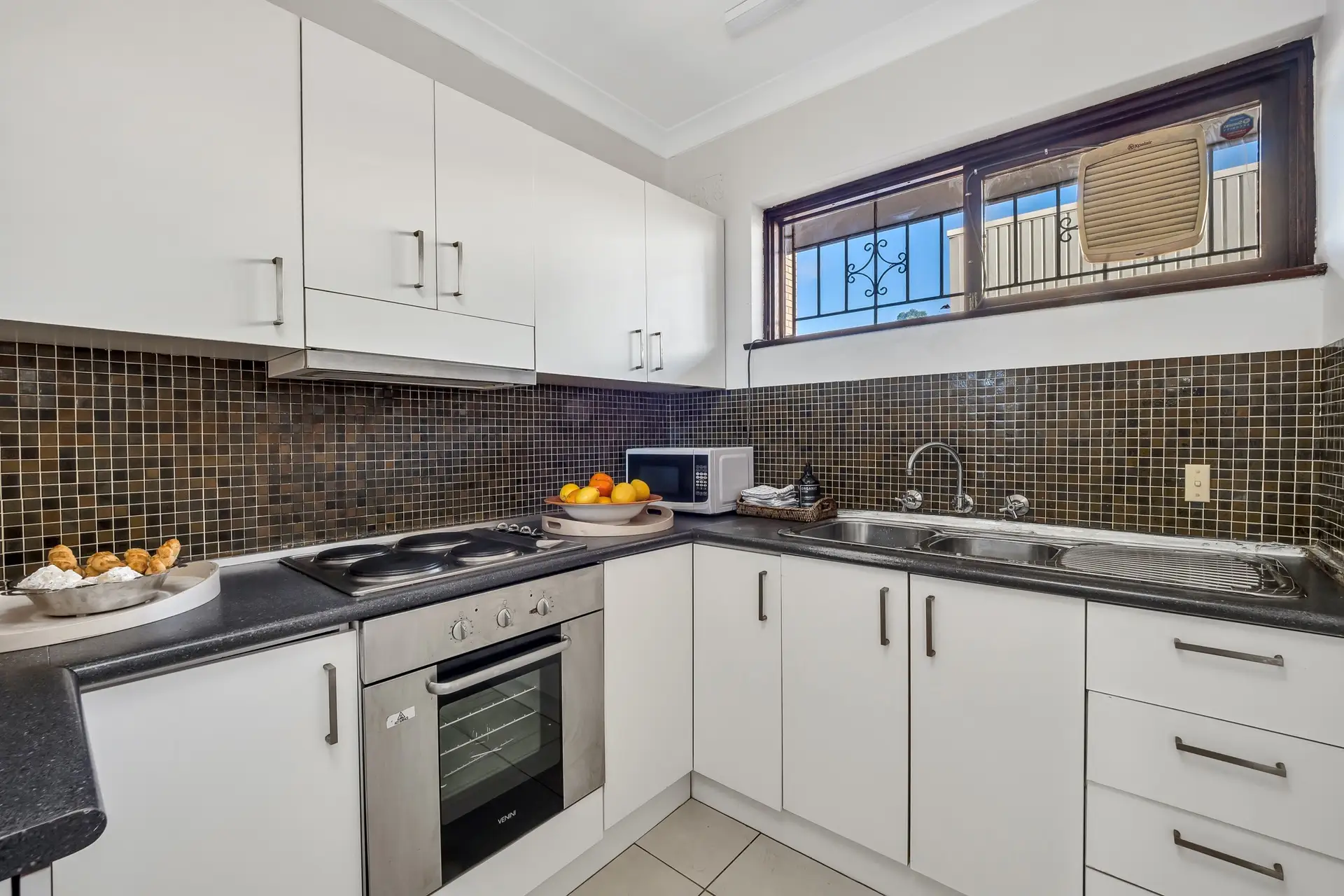 29/41 William Street, Double Bay Sold by Bradfield Badgerfox - image 1