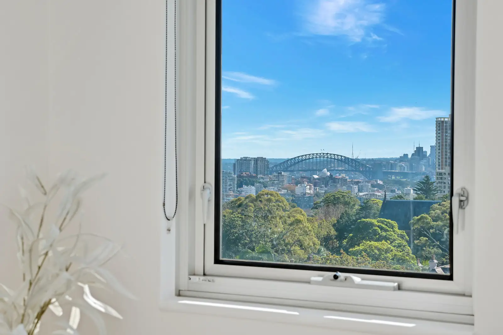 34/8-14 Fullerton Street, Woollahra Sold by Bradfield Badgerfox - image 1