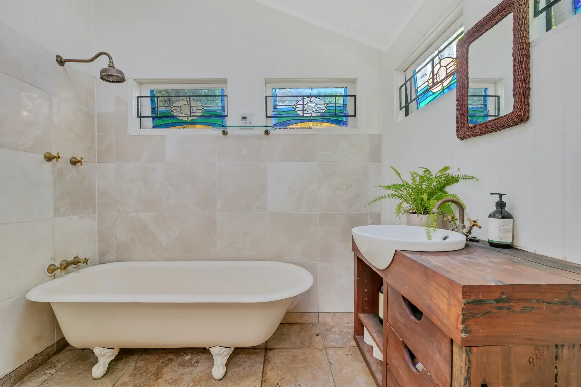 18 Bowes Avenue, Edgecliff Sold by Bradfield Badgerfox - image 1