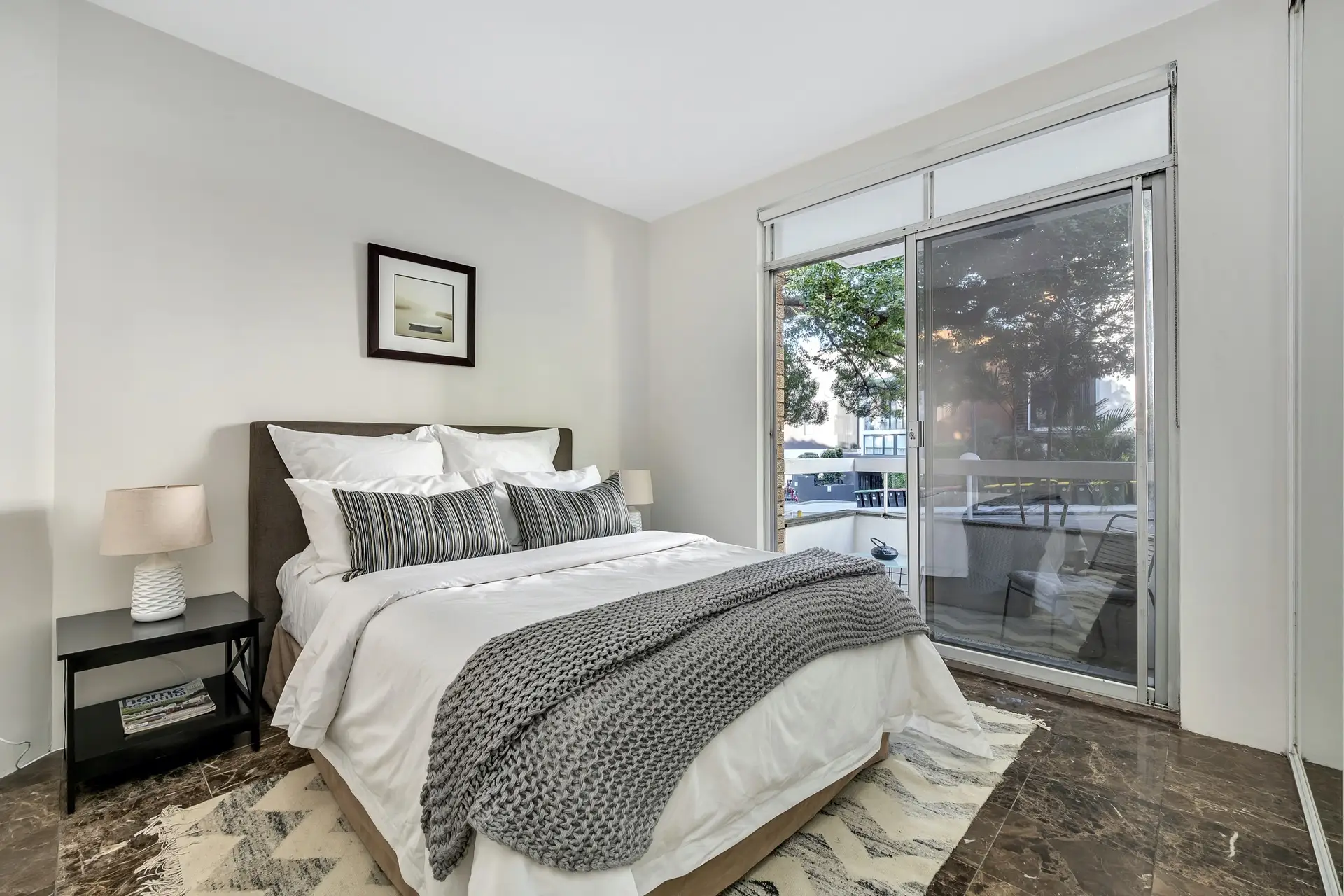 5/260 New South Head Road, Double Bay Sold by Bradfield Badgerfox - image 1