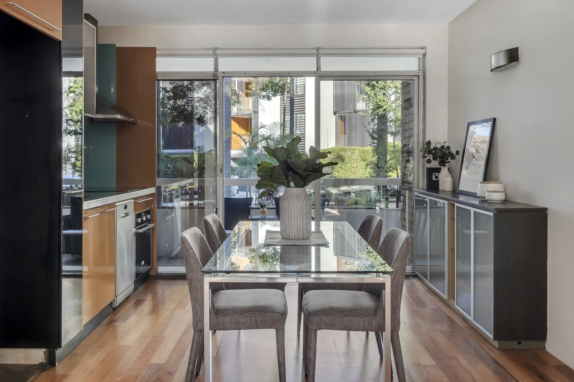 5/260 New South Head Road, Double Bay Sold by Bradfield Badgerfox - image 1