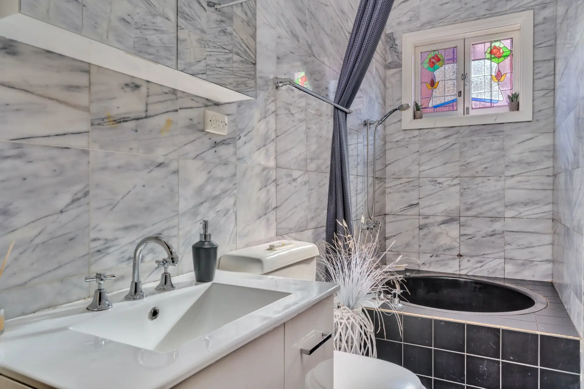 166 Doncaster Avenue, Kensington Sold by Bradfield Badgerfox - image 1