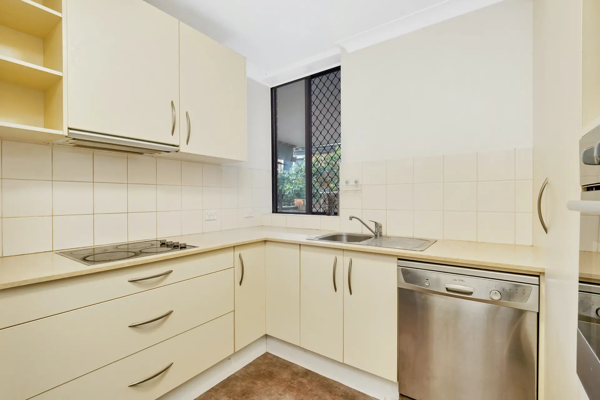 8/429-433 Old South Head Road, Rose Bay Sold by Bradfield Badgerfox - image 1