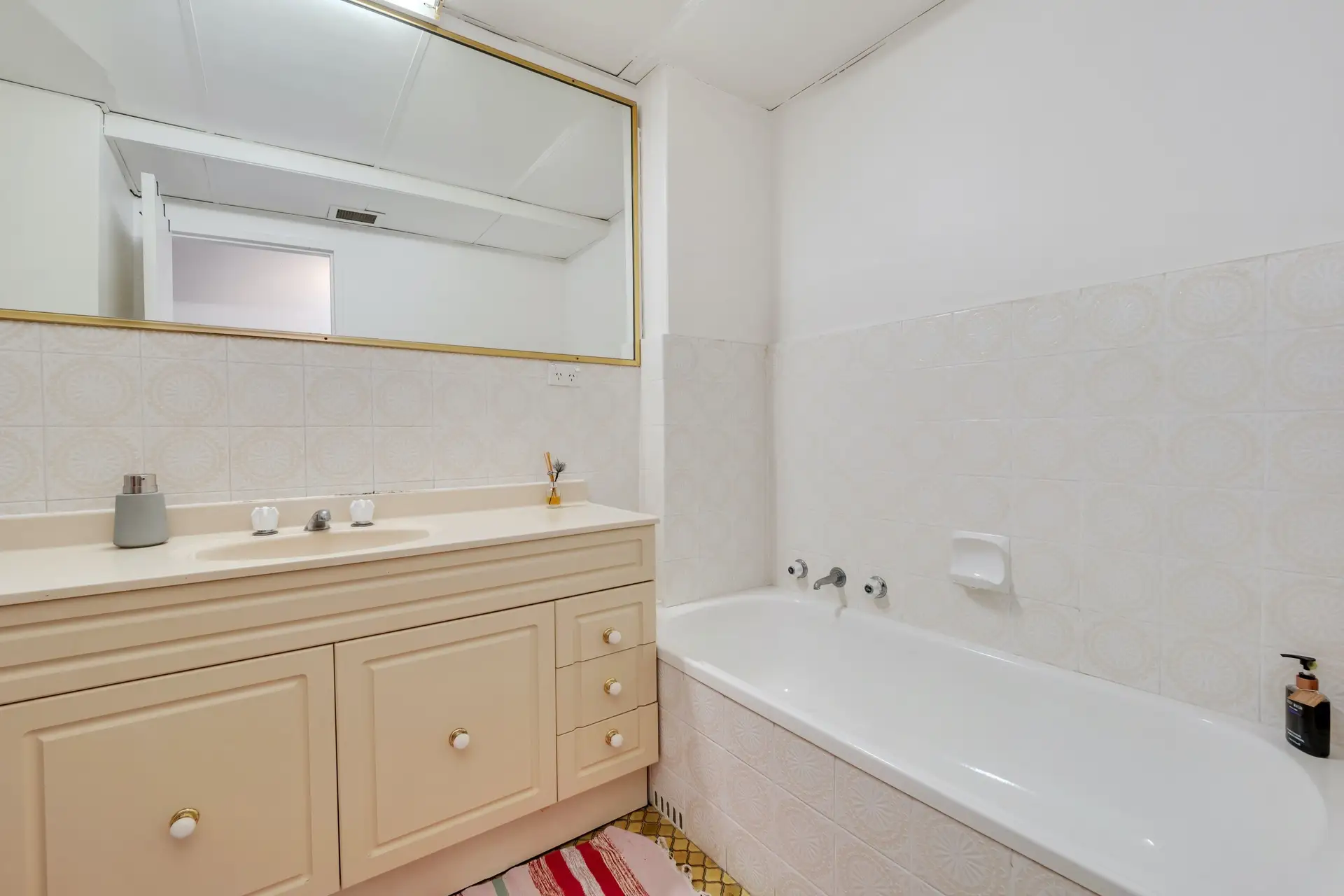 8/429-433 Old South Head Road, Rose Bay Sold by Bradfield Badgerfox - image 1