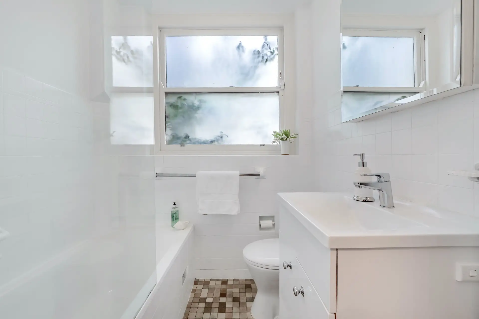 1/22 Greenoaks Avenue, Double Bay Sold by Bradfield Badgerfox - image 1