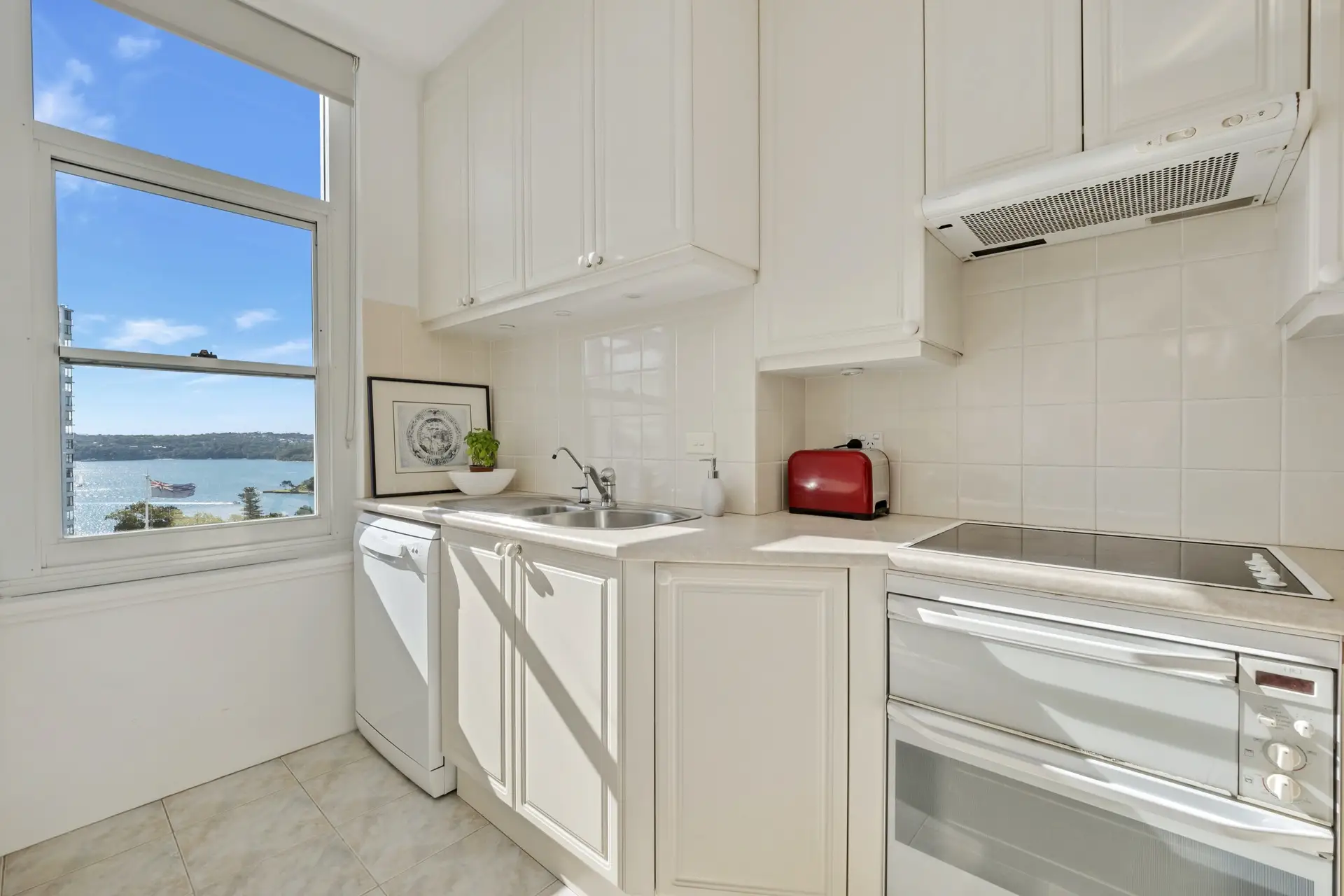 83/66 Darling Point Road, Darling Point Sold by Bradfield Badgerfox - image 1