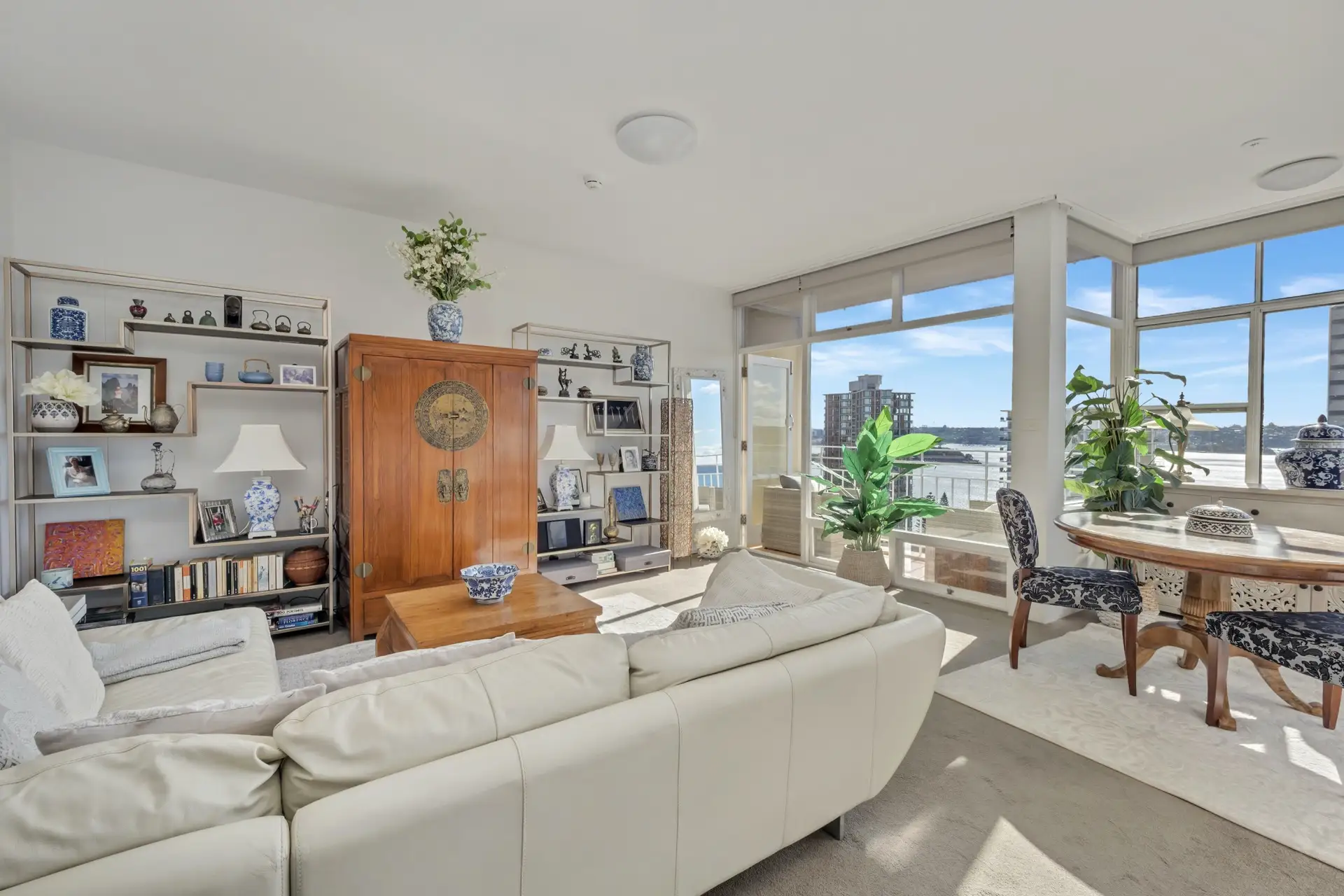 83/66 Darling Point Road, Darling Point Sold by Bradfield Badgerfox - image 1