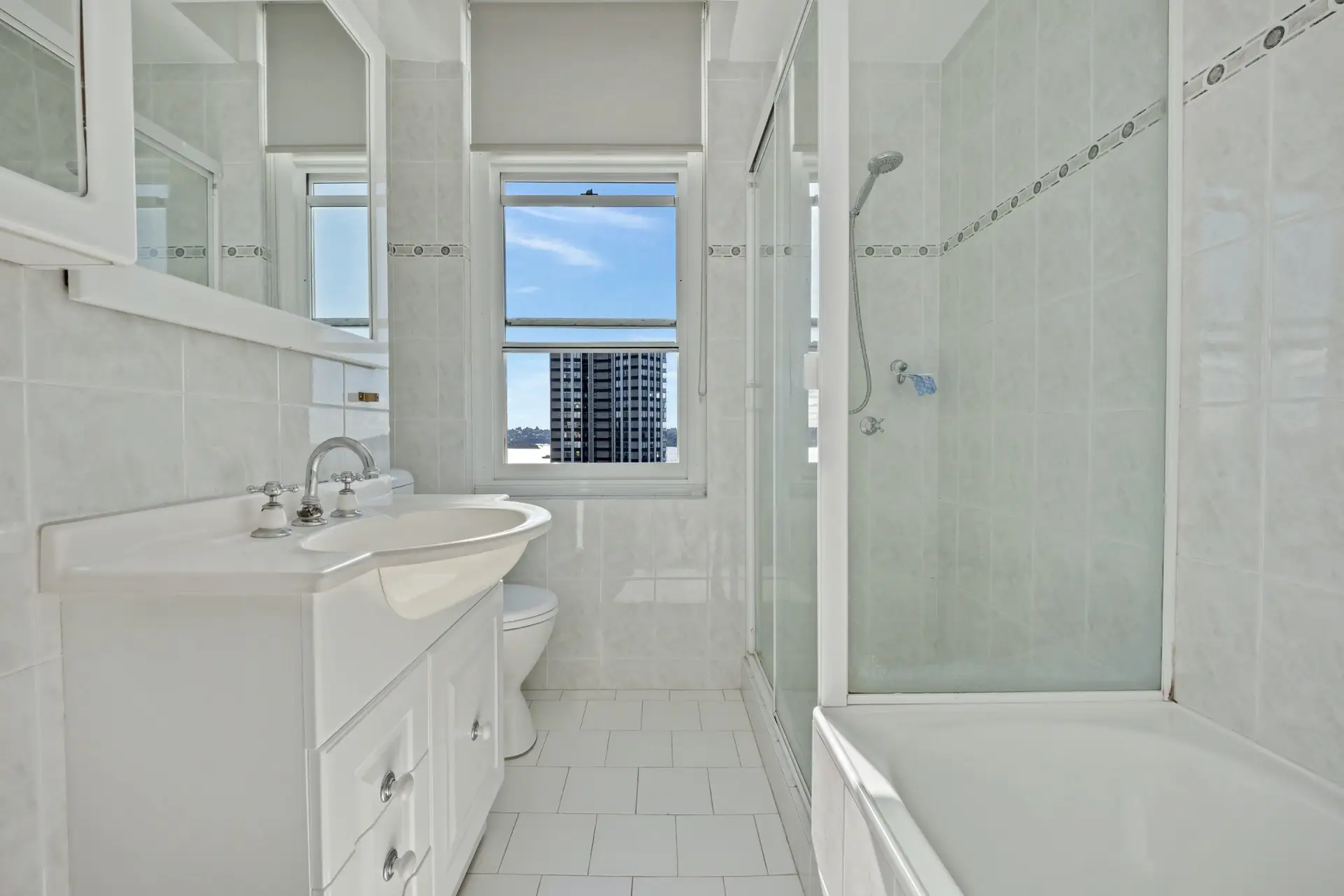 83/66 Darling Point Road, Darling Point Sold by Bradfield Badgerfox - image 1