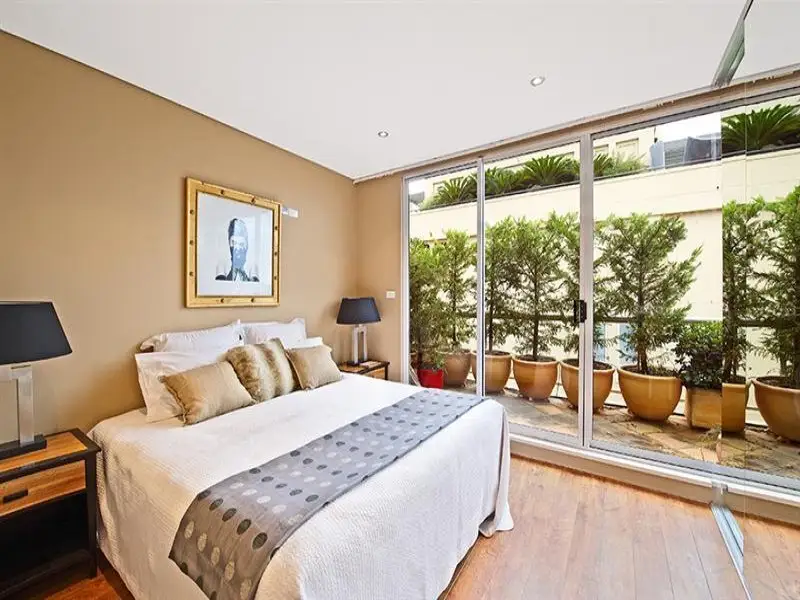 901 Macleay Street, Potts Point Sold by Bradfield Badgerfox - image 1