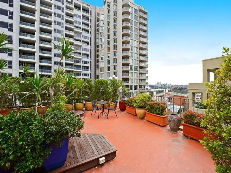 901 Macleay Street, Potts Point Sold by Bradfield Badgerfox - image 1