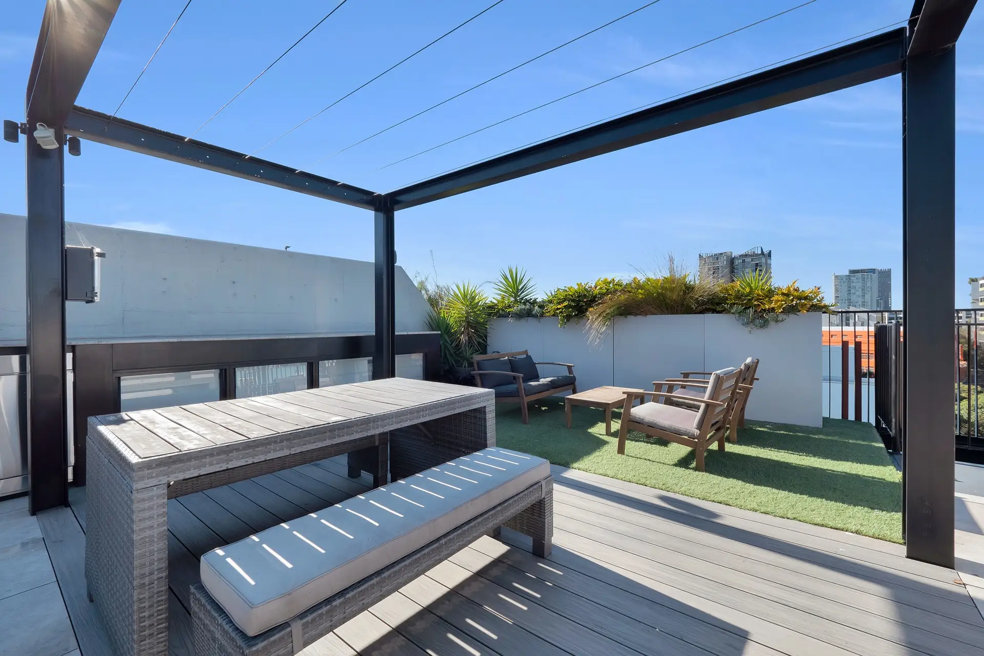 509/836 Elizabeth Street, Waterloo Sold by Bradfield Badgerfox - image 1
