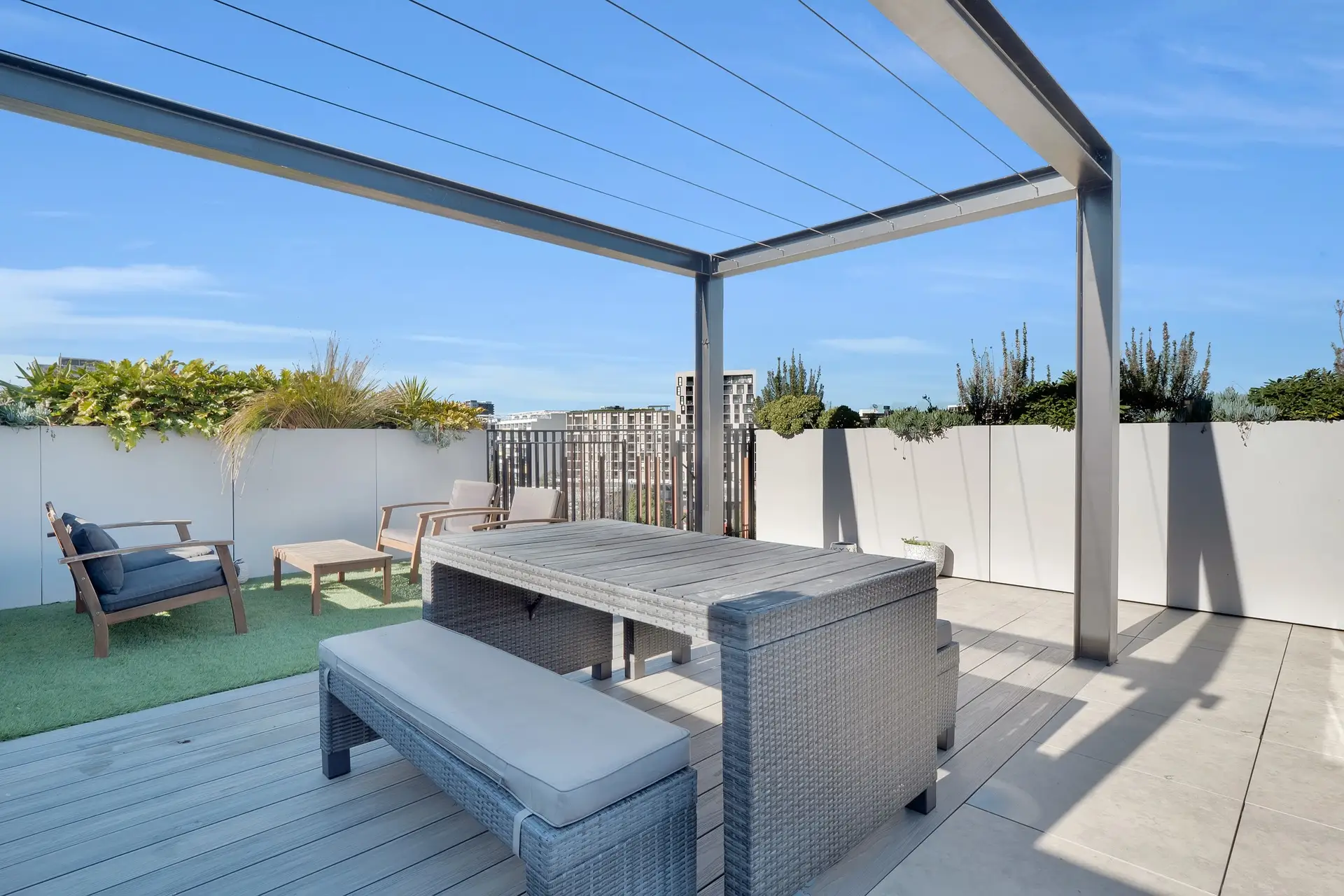 509/836 Elizabeth Street, Waterloo Sold by Bradfield Badgerfox - image 1