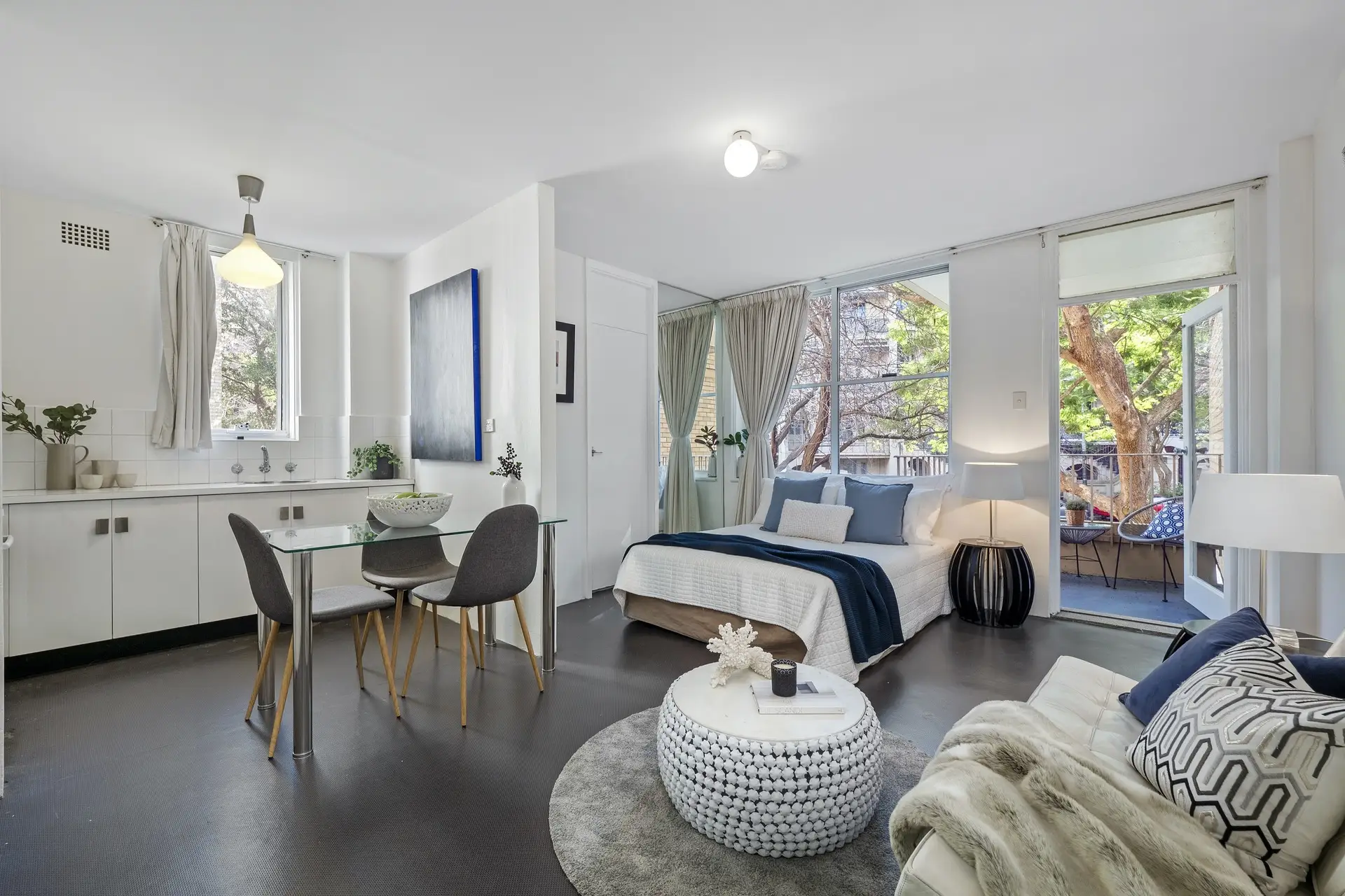 14/16-18 Roslyn Gardens, Rushcutters Bay Sold by Bradfield Badgerfox - image 1