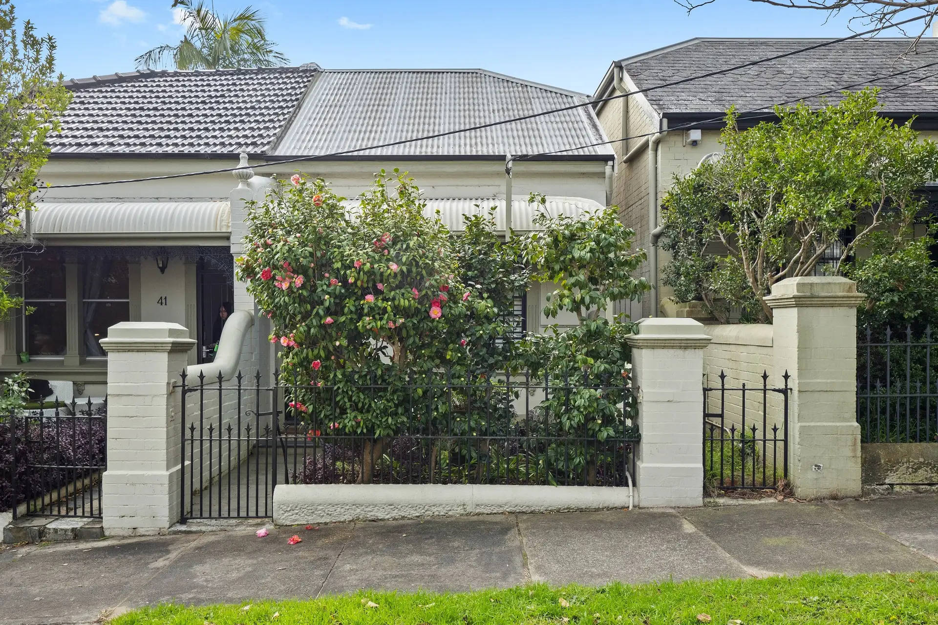39 Fletcher Street, Woollahra Sold by Bradfield Badgerfox - image 1