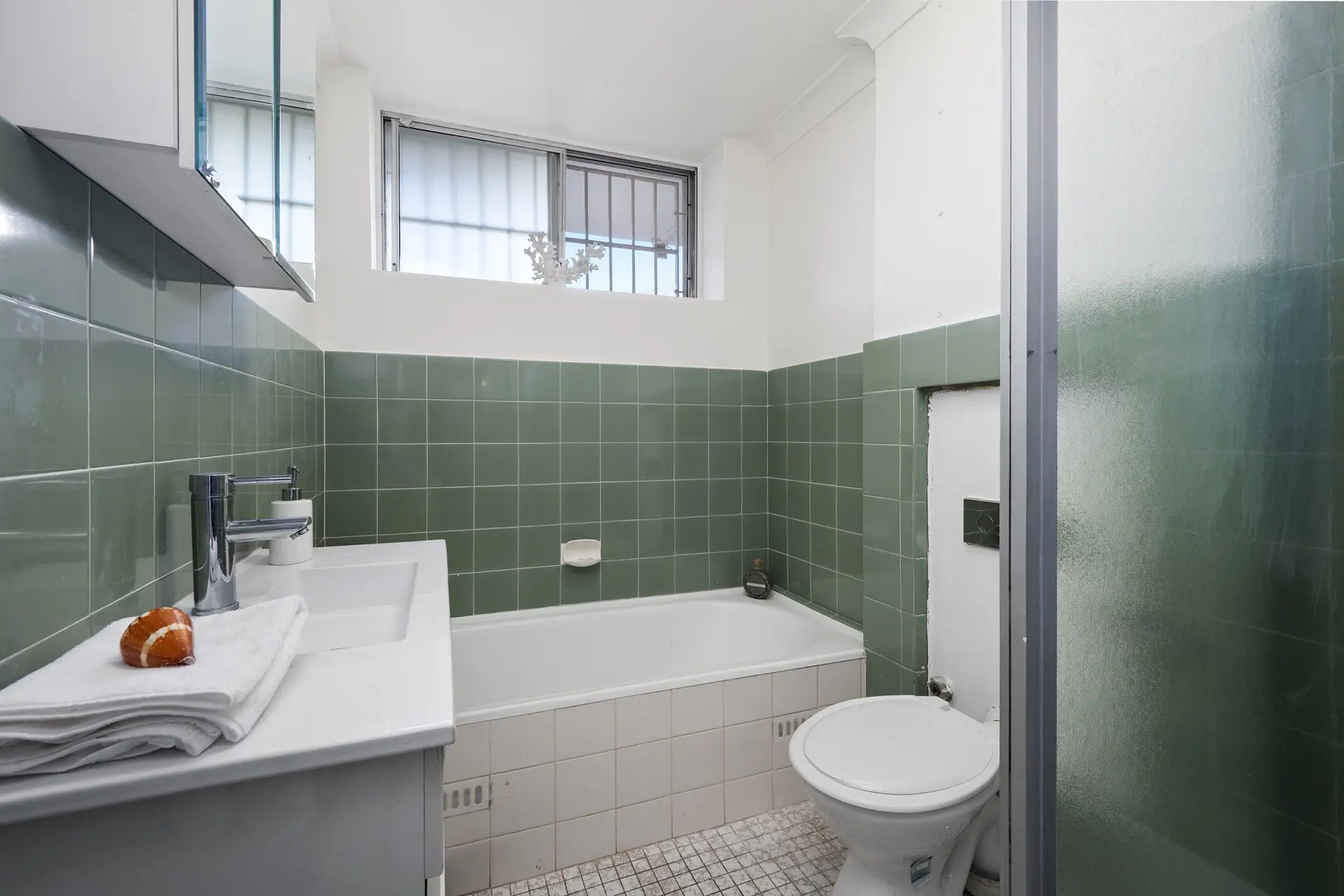 1/22 Flood Street, Bondi Sold by Bradfield Badgerfox - image 1