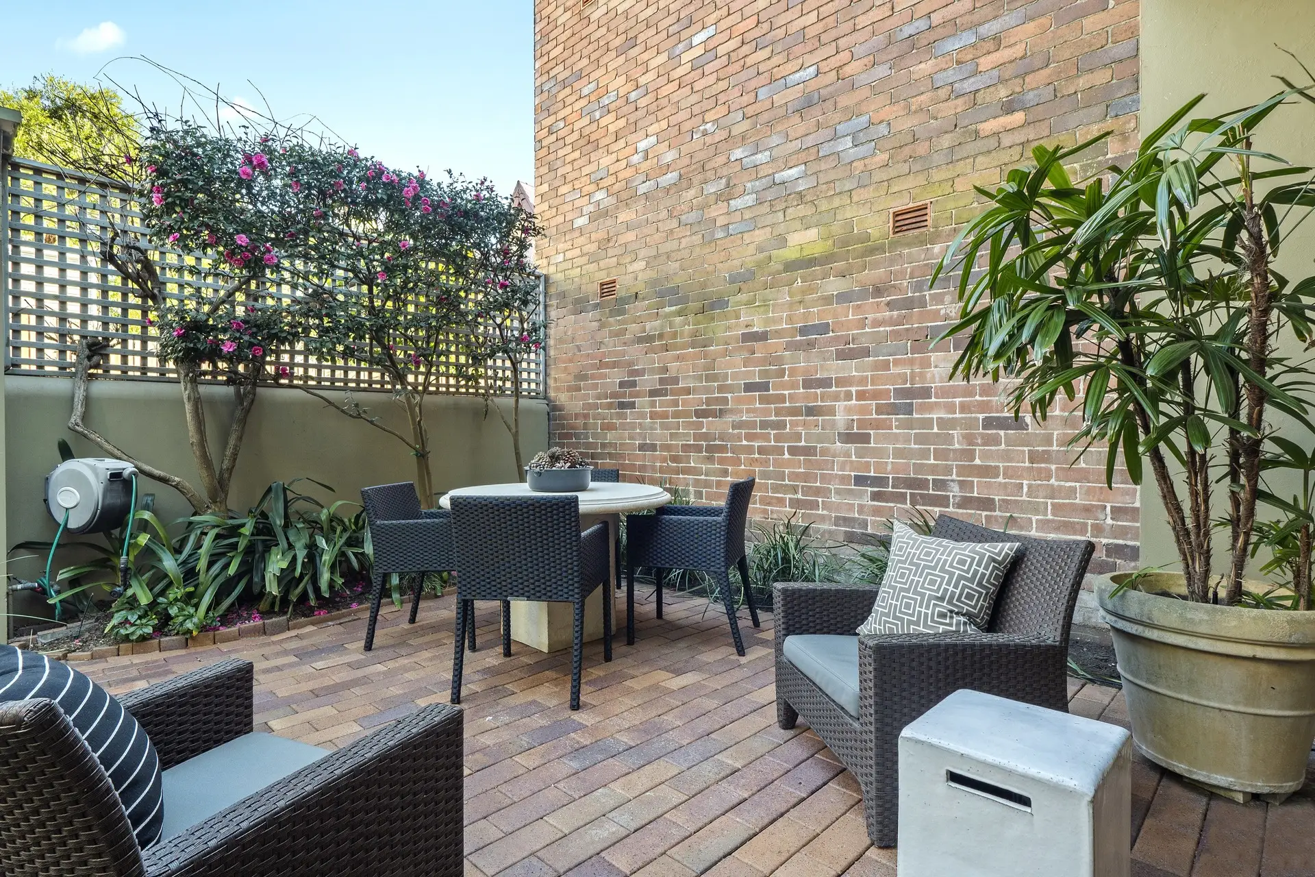 7 Gurner Street, Paddington Sold by Bradfield Badgerfox - image 1