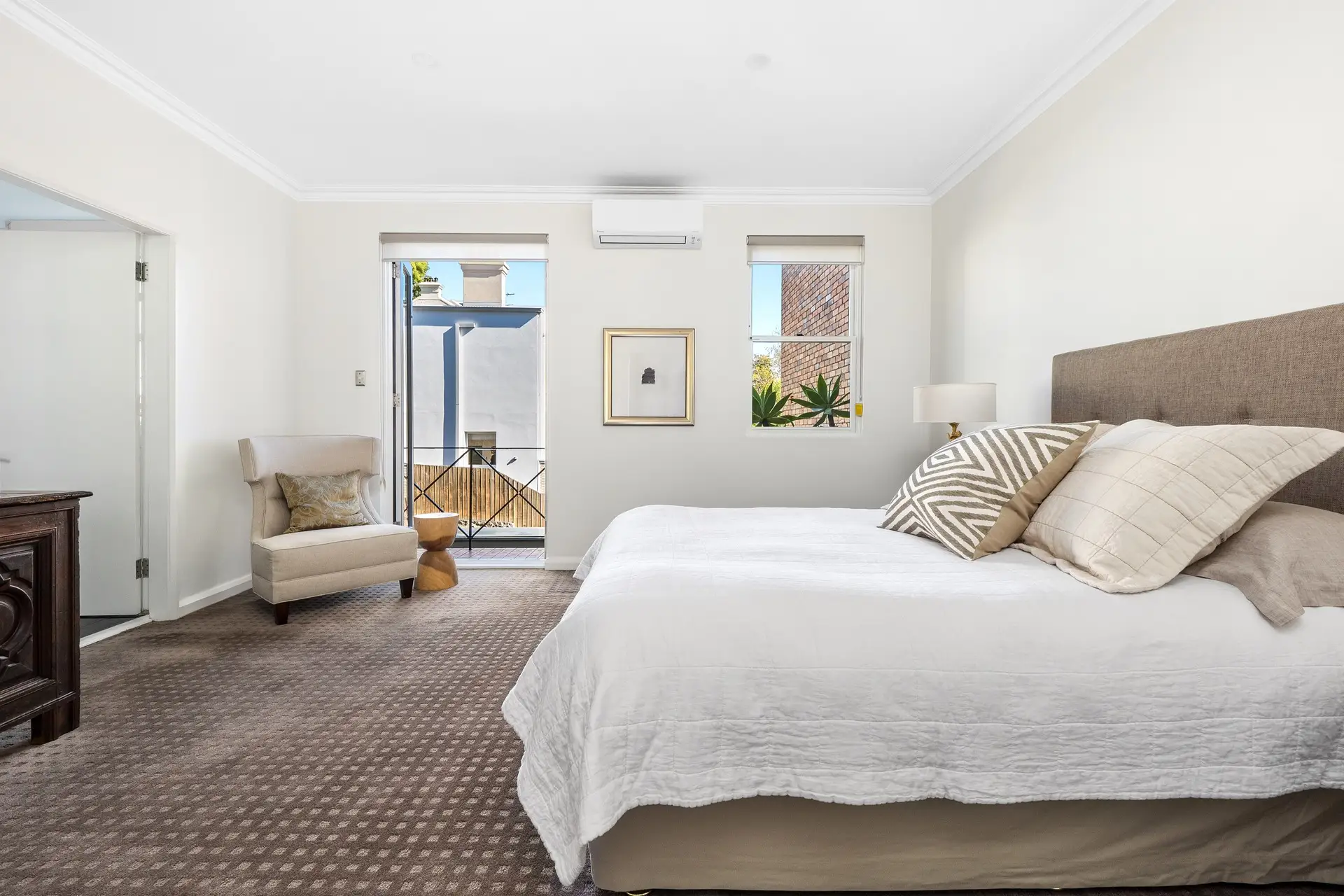 7 Gurner Street, Paddington Sold by Bradfield Badgerfox - image 1