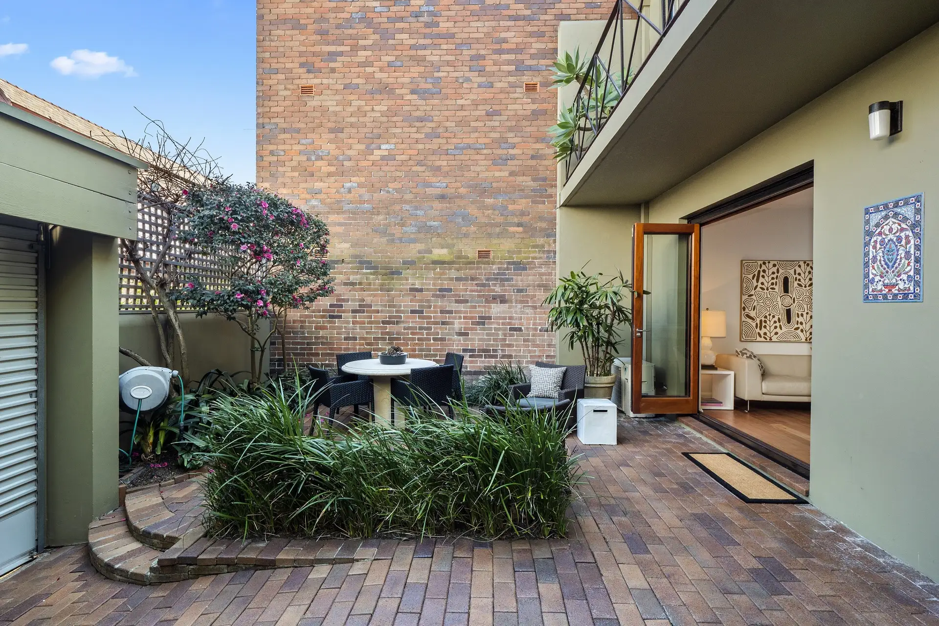 7 Gurner Street, Paddington Sold by Bradfield Badgerfox - image 1