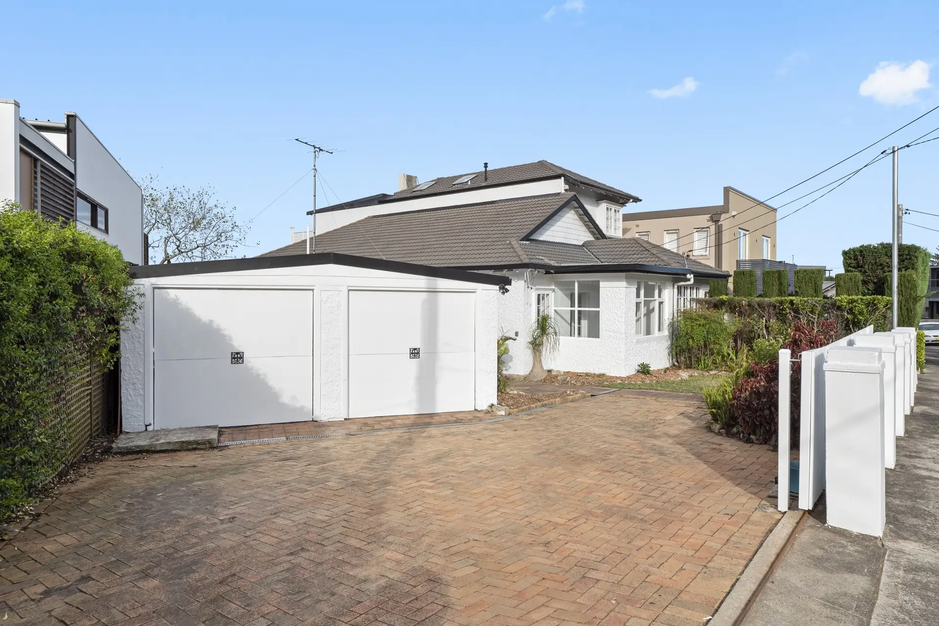 9 Captain Pipers Road, Vaucluse Sold by Bradfield Badgerfox - image 1