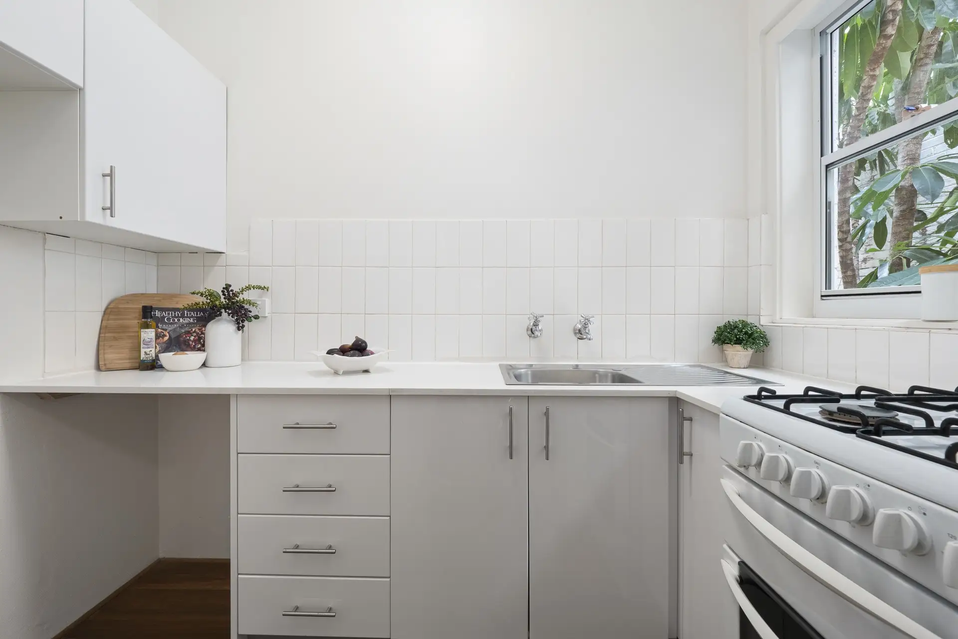28/3 Ward Avenue, Potts Point Sold by Bradfield Badgerfox - image 1