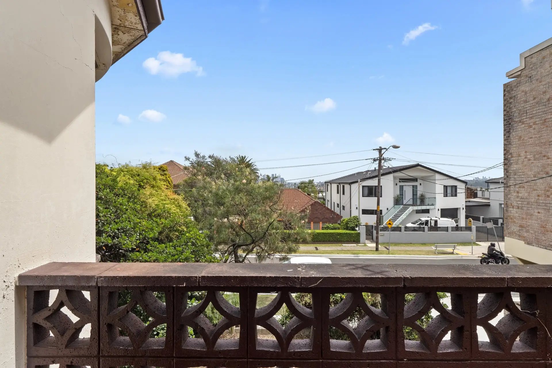 149 Military Road, Dover Heights Sold by Bradfield Badgerfox - image 1