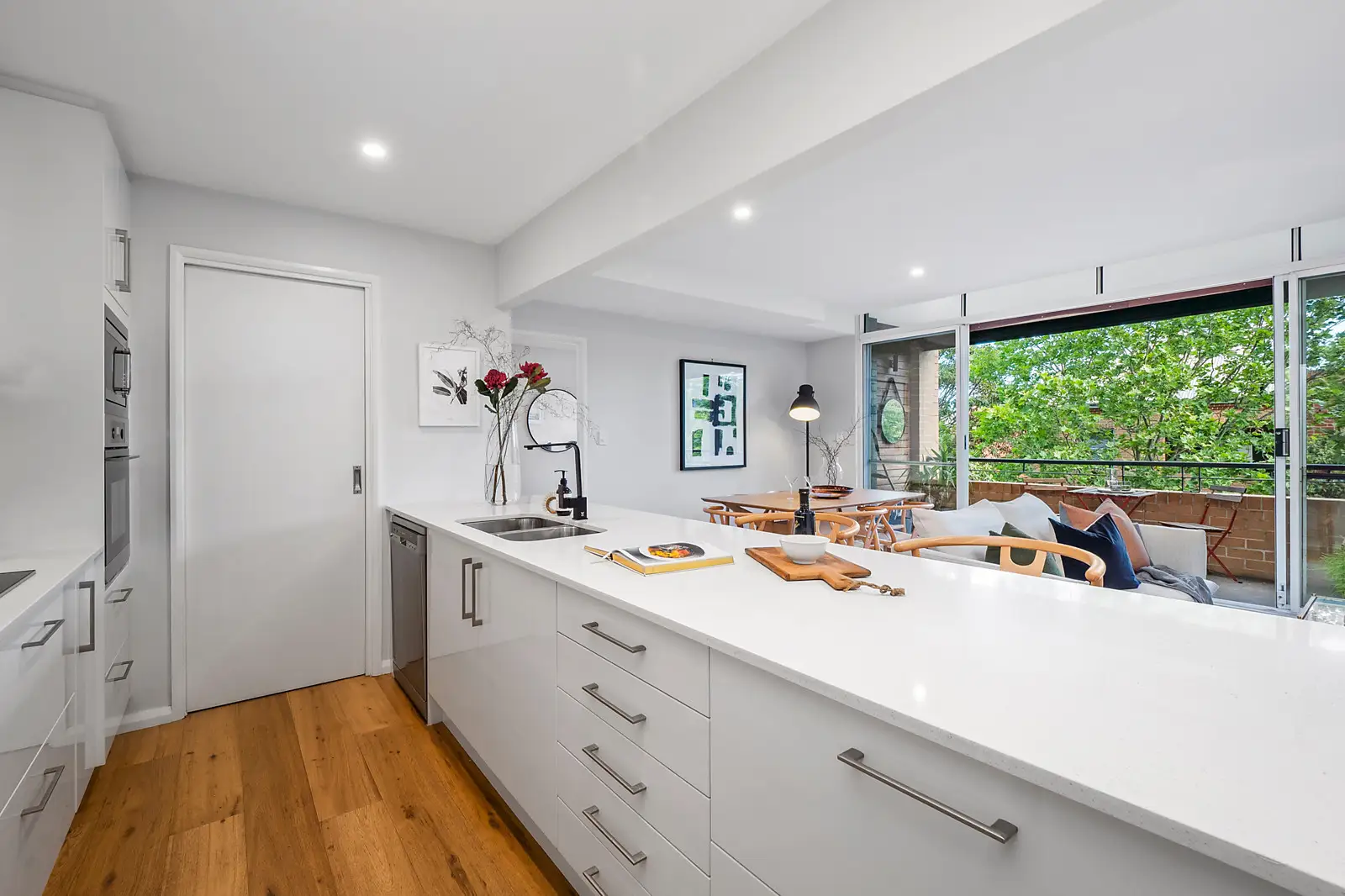 37/300 Riley Street, Surry Hills Sold by Bradfield Badgerfox - image 1