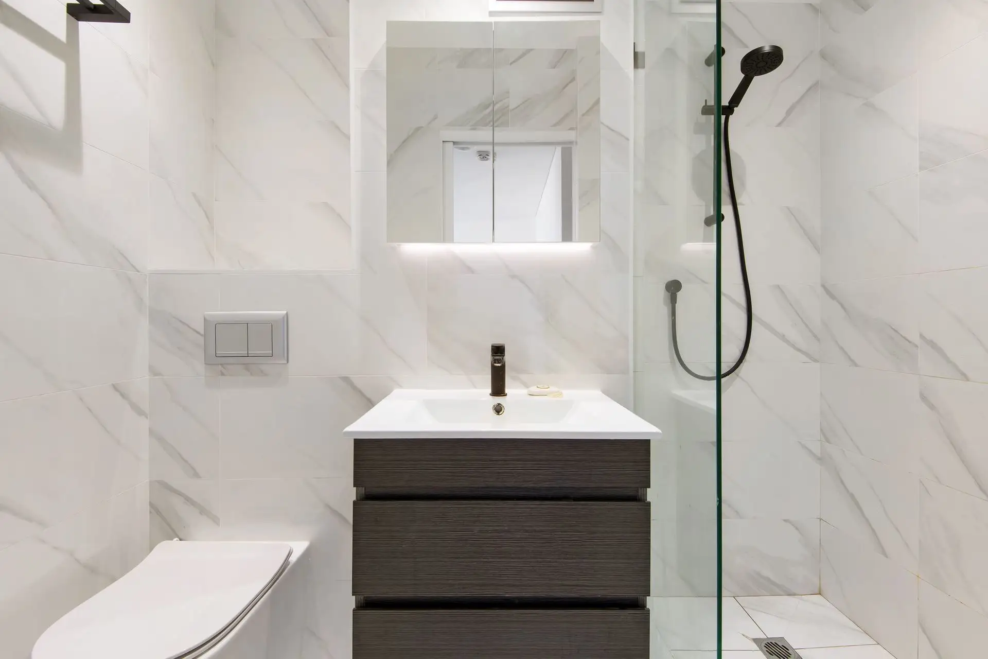 31/6-14 Darley Street, Darlinghurst Sold by Bradfield Badgerfox - image 1