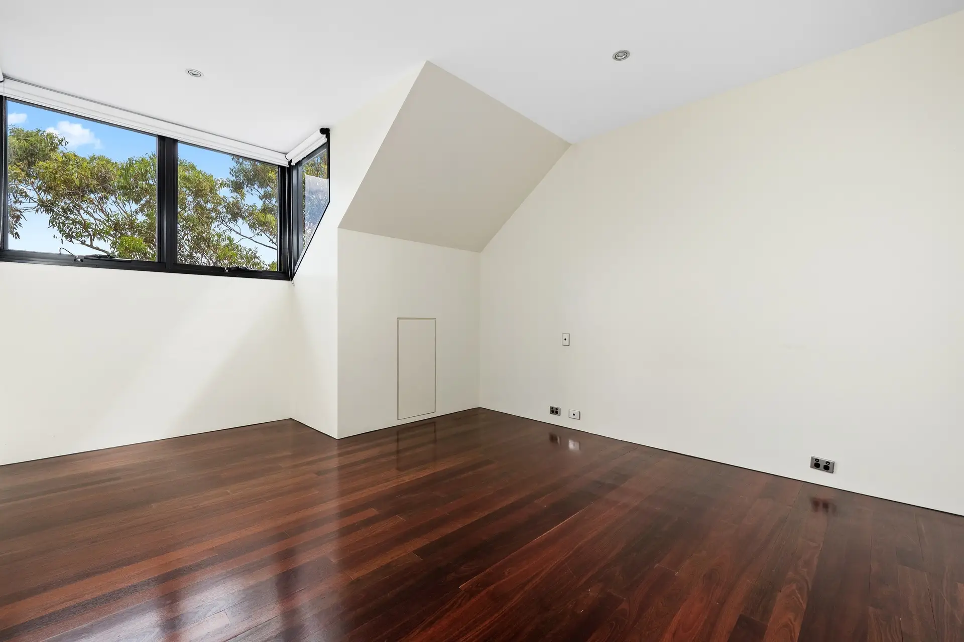 40/13 Oatley Road, Paddington Sold by Bradfield Badgerfox - image 1