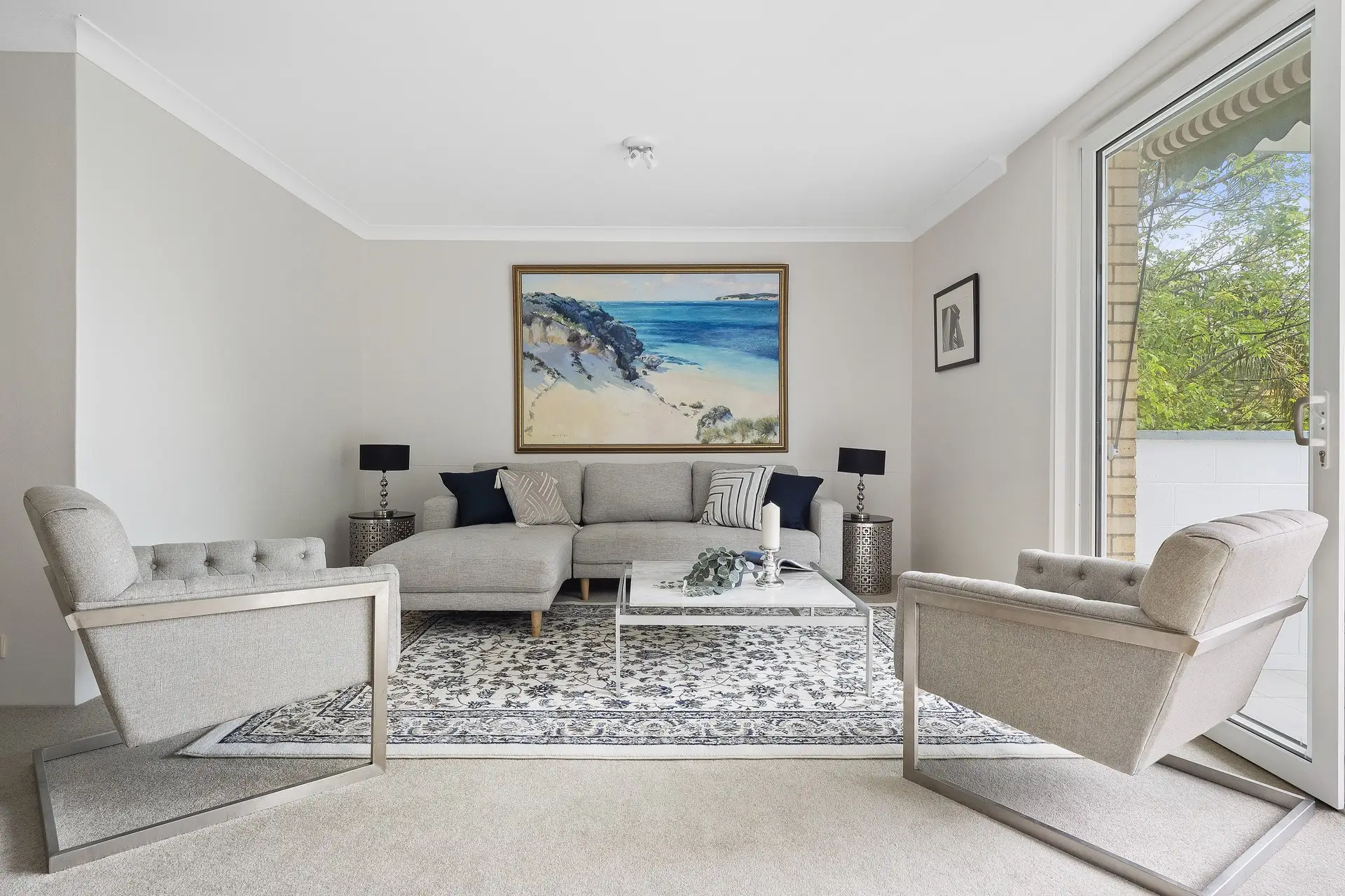 11/250 New South Head Road, Double Bay Sold by Bradfield Badgerfox - image 1