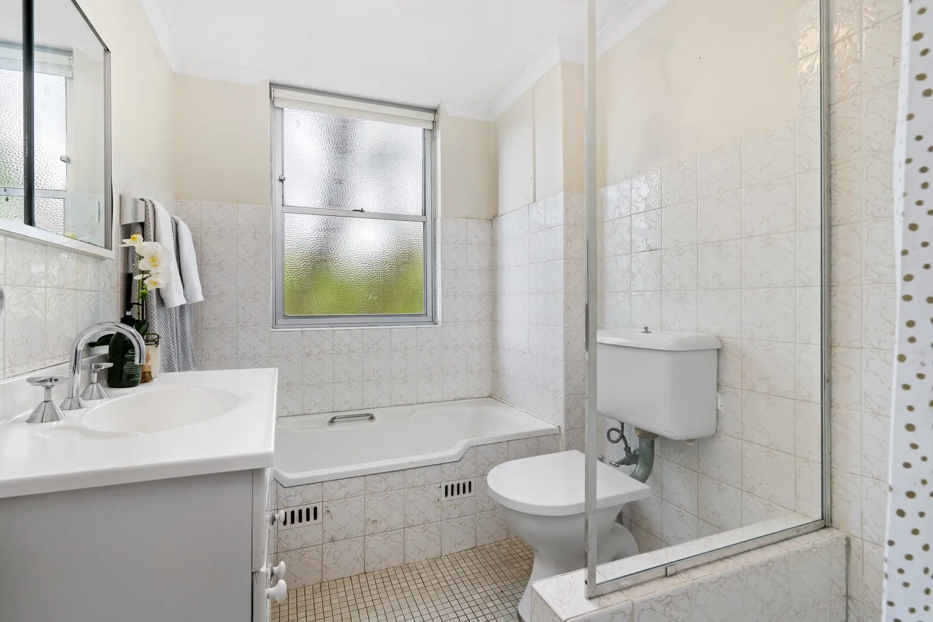 2/67 Ocean Street, Woollahra Sold by Bradfield Badgerfox - image 1