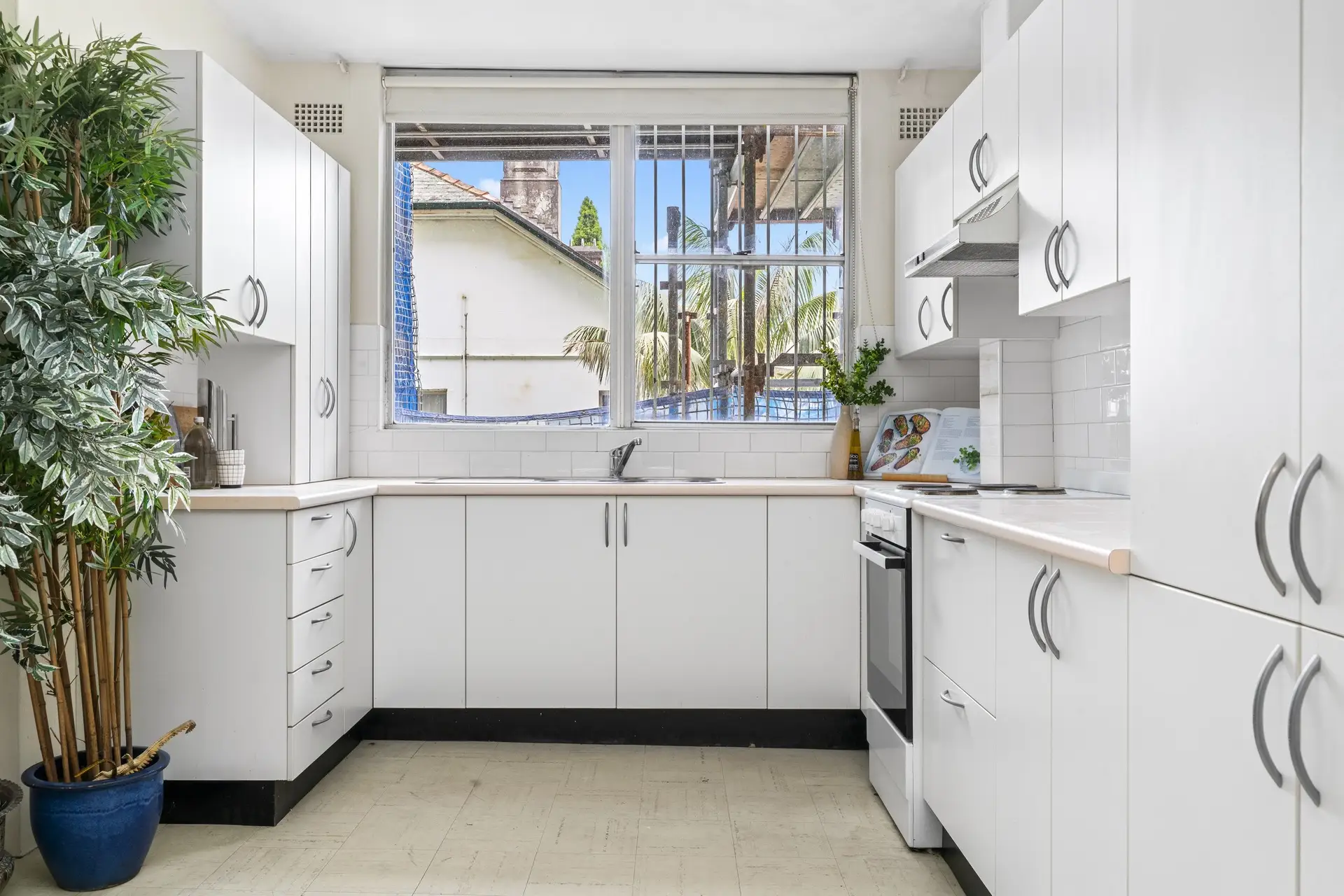 2/67 Ocean Street, Woollahra Sold by Bradfield Badgerfox - image 1