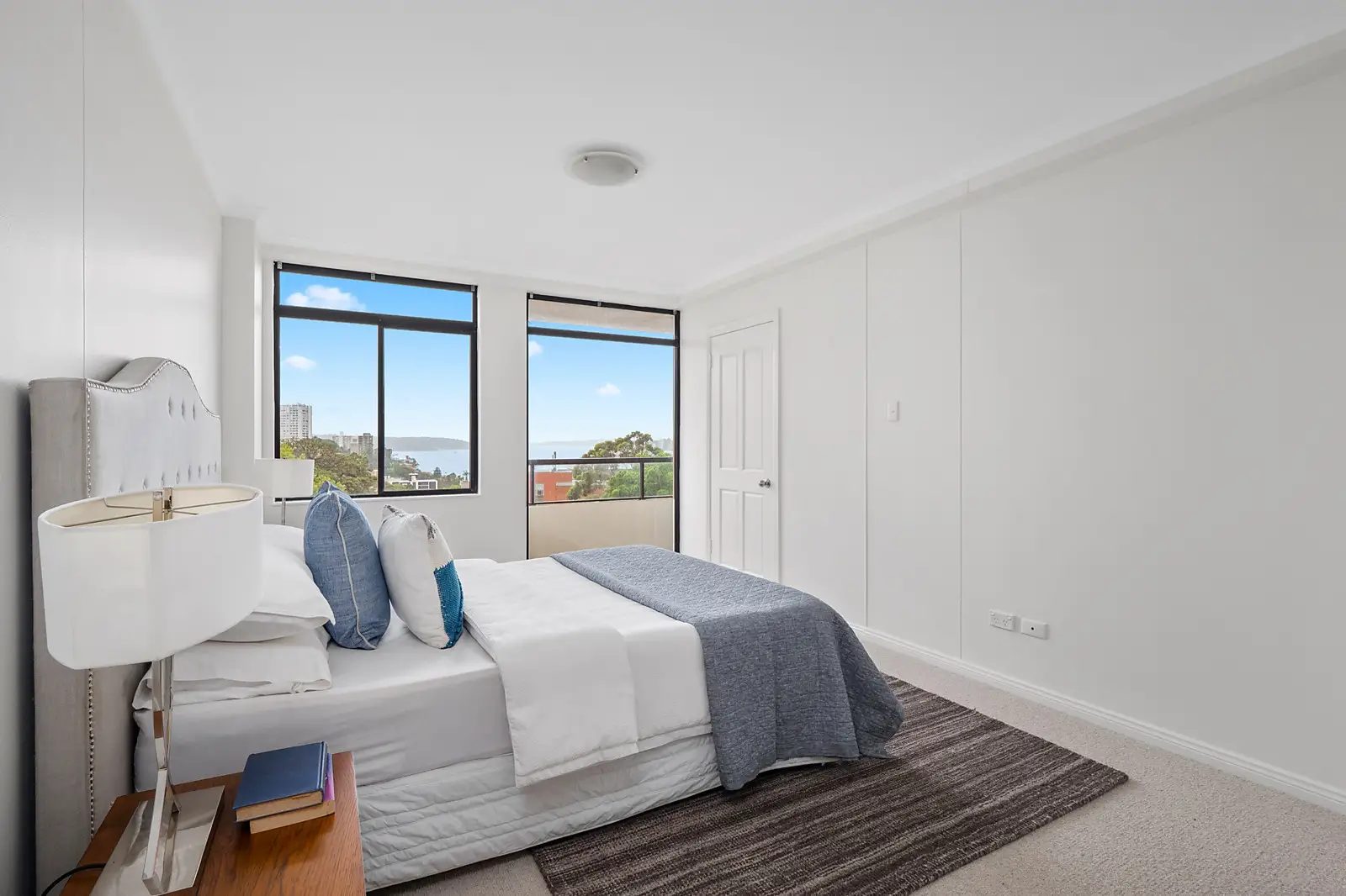804/170 Ocean Street, Edgecliff Sold by Bradfield Badgerfox - image 1