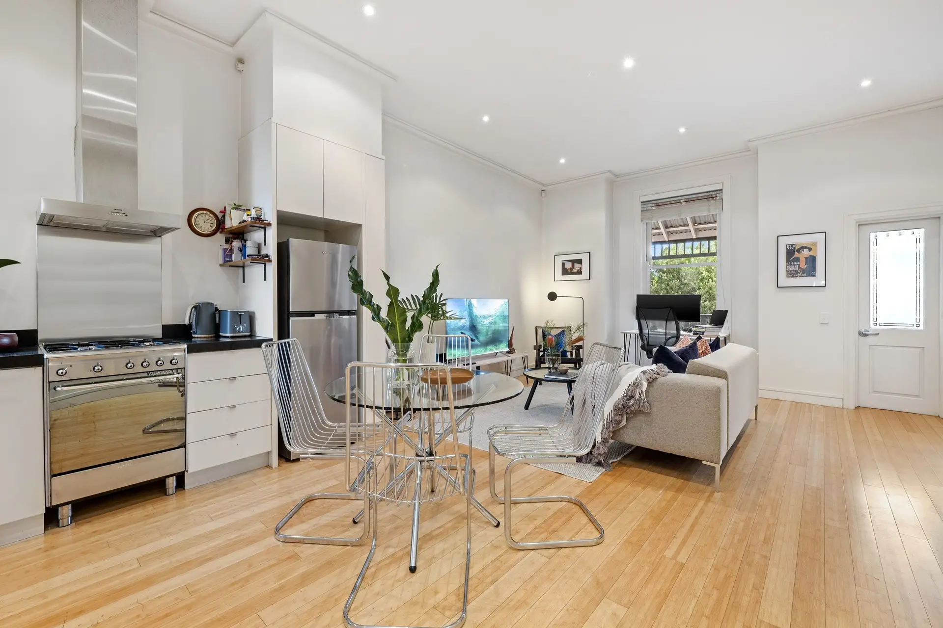 1/87-91 Lawrence Street, Alexandria Sold by Bradfield Badgerfox - image 1