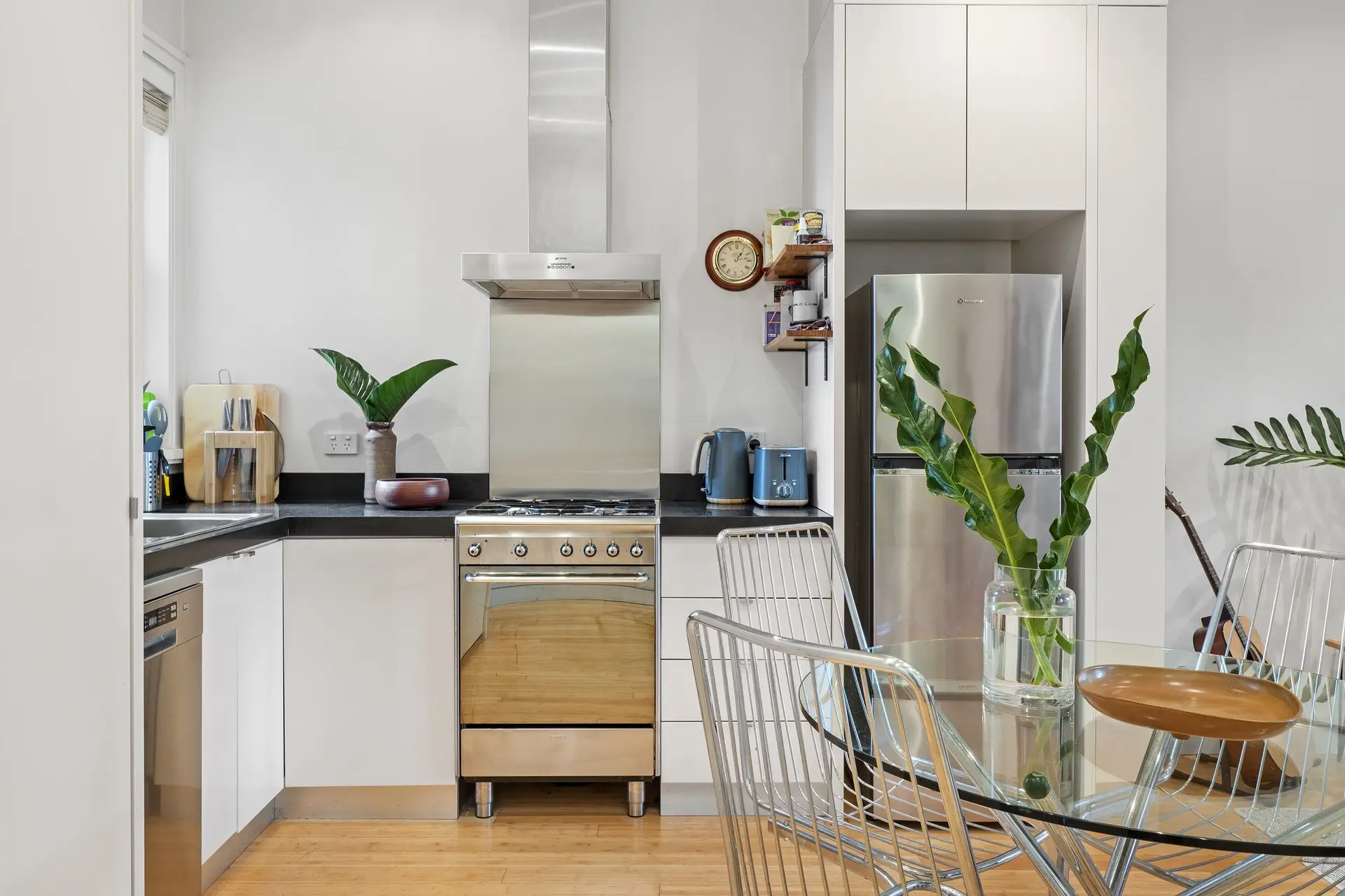 1/87-91 Lawrence Street, Alexandria Sold by Bradfield Badgerfox - image 1