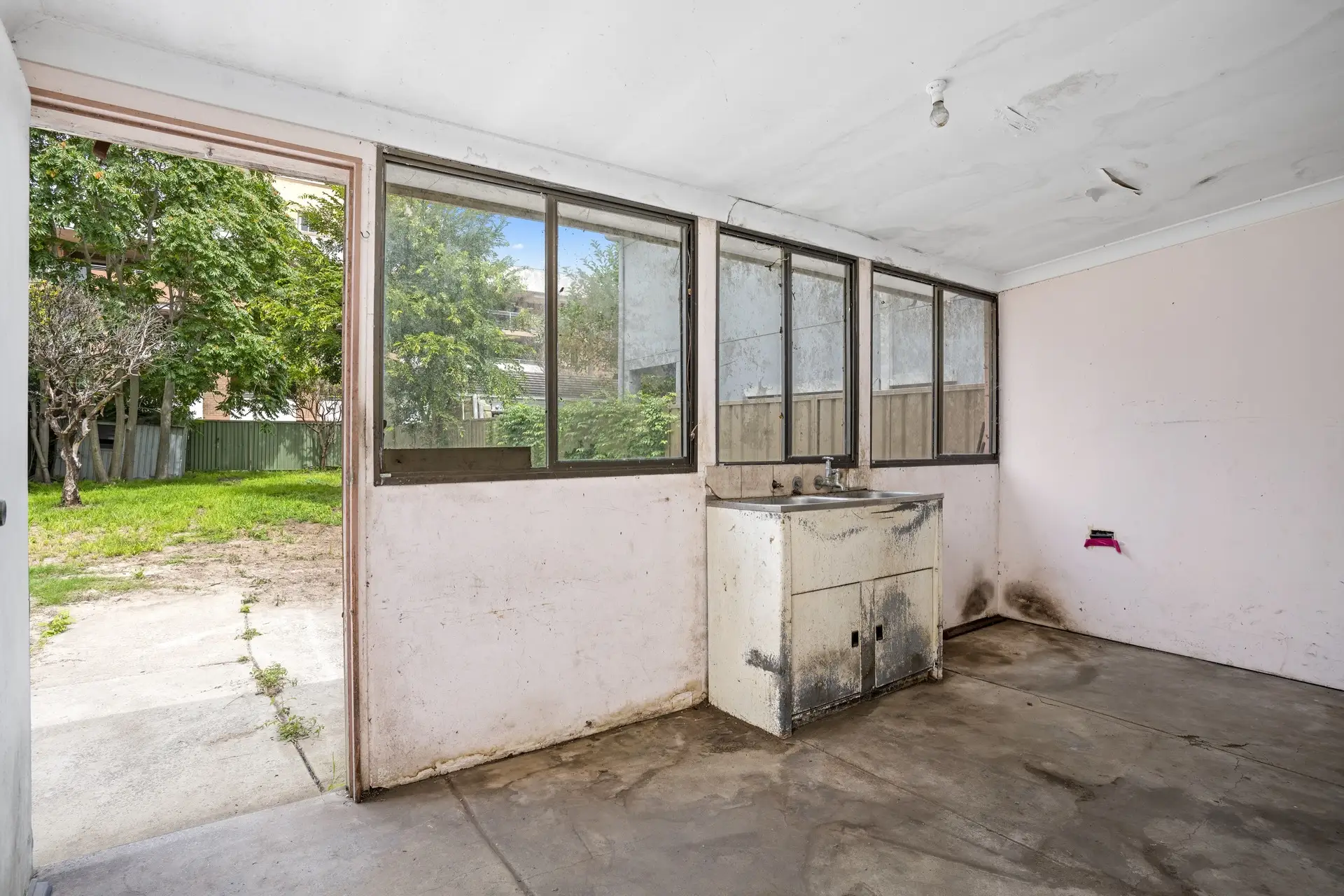 10 Harbourne Road, Kingsford Sold by Bradfield Badgerfox - image 1