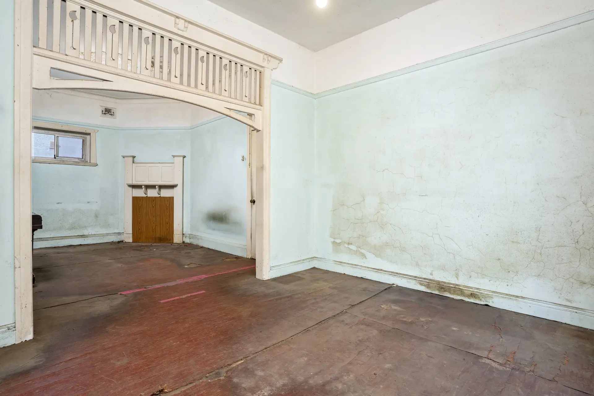 10 Harbourne Road, Kingsford Sold by Bradfield Badgerfox - image 1