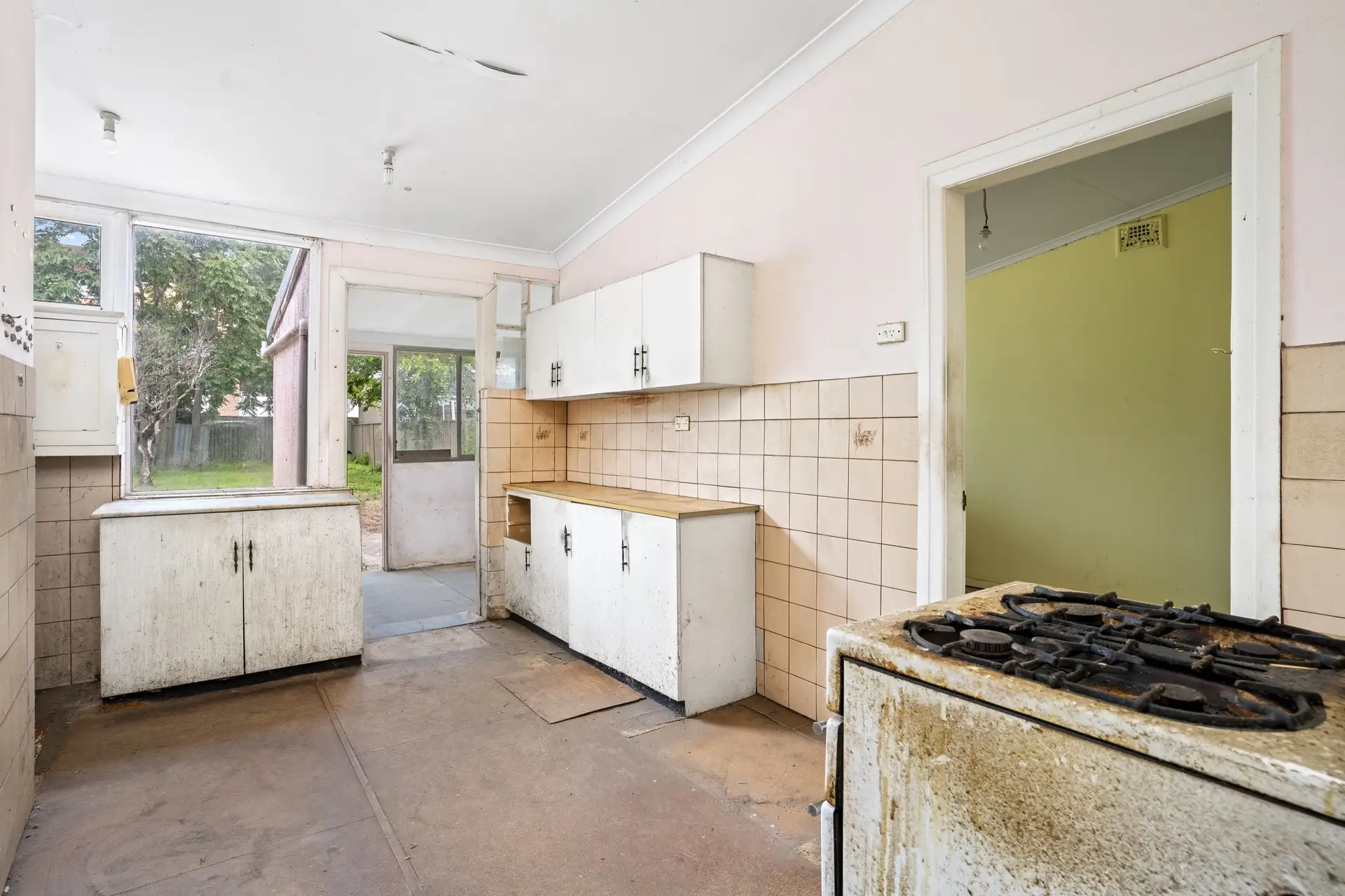 10 Harbourne Road, Kingsford Sold by Bradfield Badgerfox - image 1