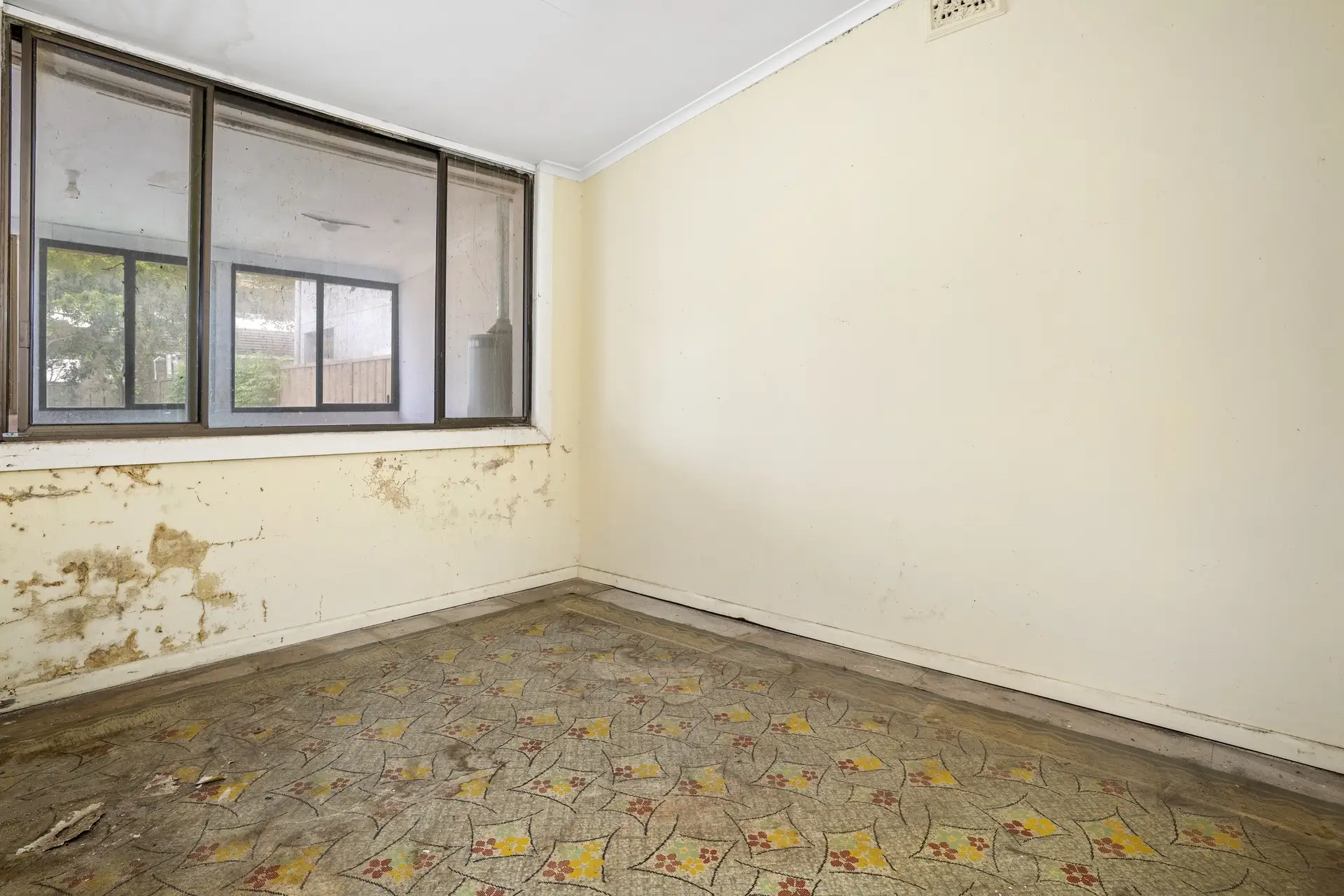 10 Harbourne Road, Kingsford Sold by Bradfield Badgerfox - image 1