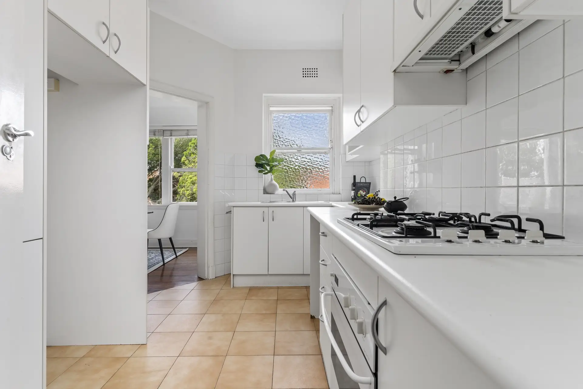 19/454 Edgecliff Road, Edgecliff Sold by Bradfield Badgerfox - image 1