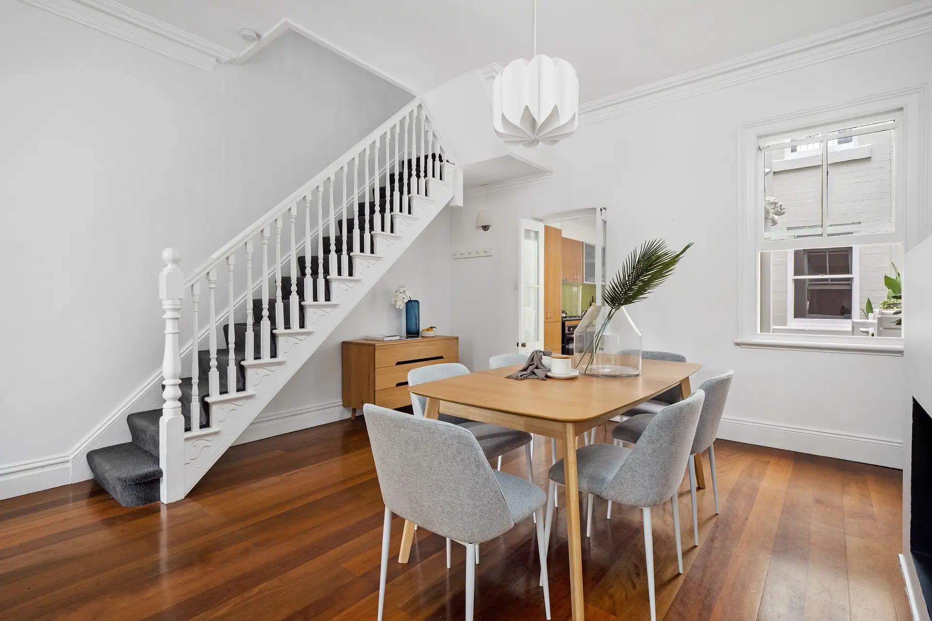 11 Mill Hill Road, Bondi Junction Sold by Bradfield Badgerfox - image 1