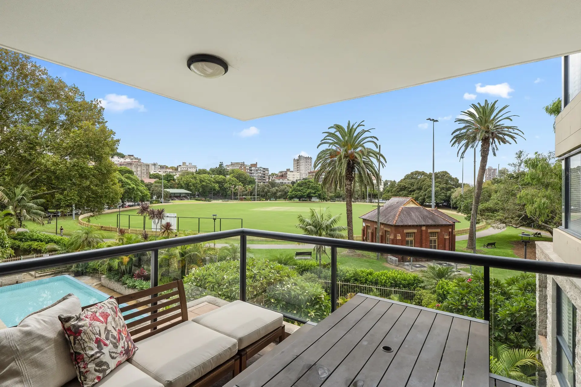 210/1A Clement Place, Rushcutters Bay Sold by Bradfield Badgerfox - image 1