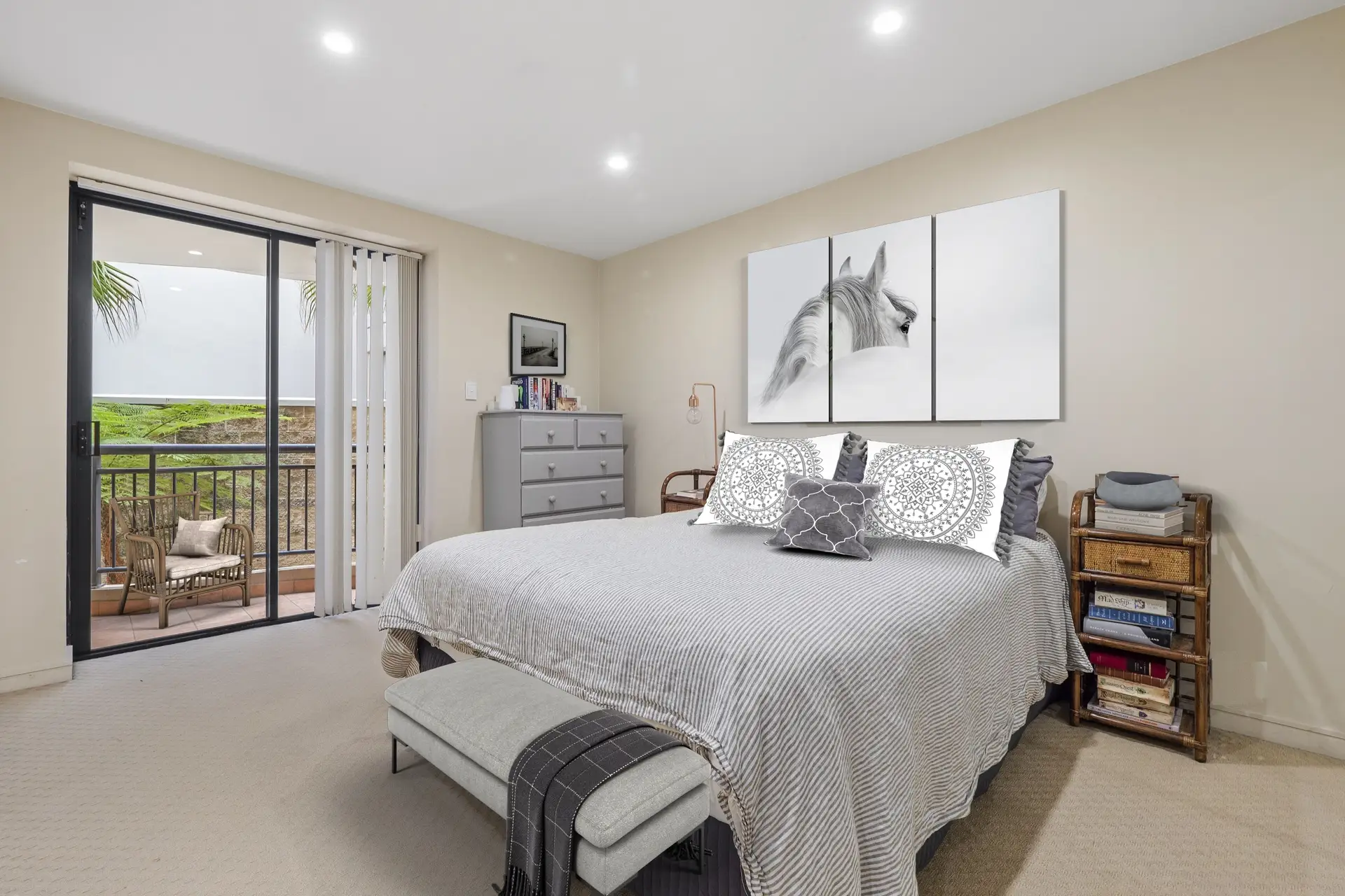 210/1A Clement Place, Rushcutters Bay Sold by Bradfield Badgerfox - image 1