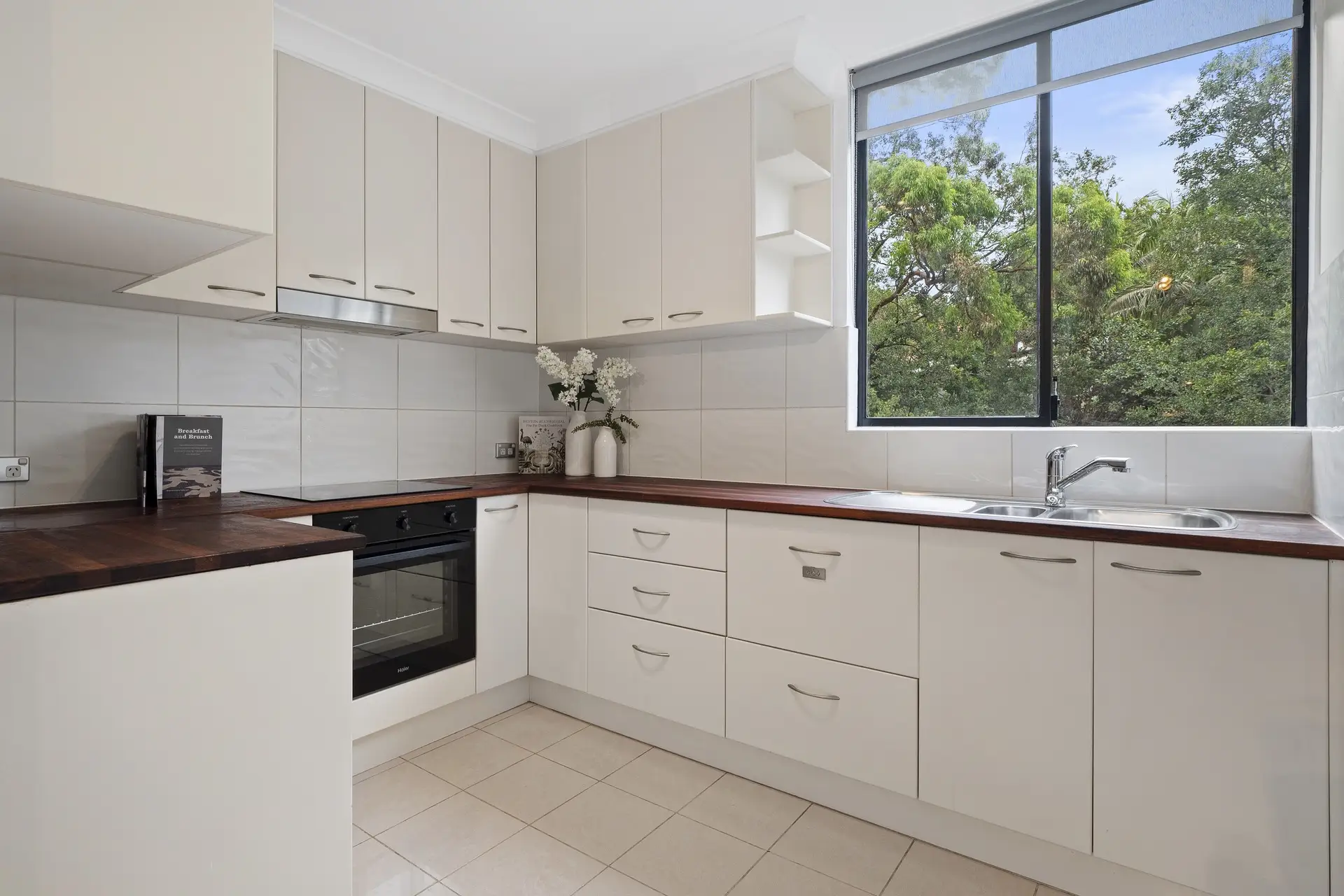 7D/4 Hampden Street, Paddington Sold by Bradfield Badgerfox - image 1