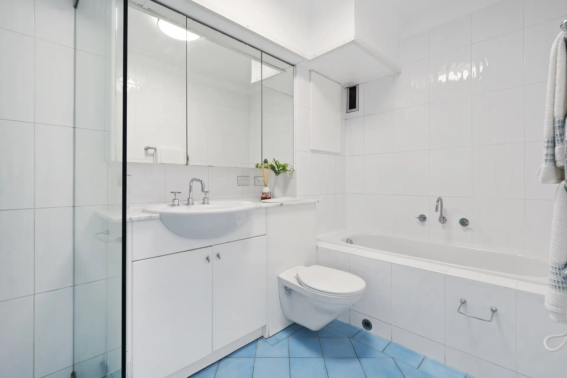 7D/4 Hampden Street, Paddington Sold by Bradfield Badgerfox - image 1