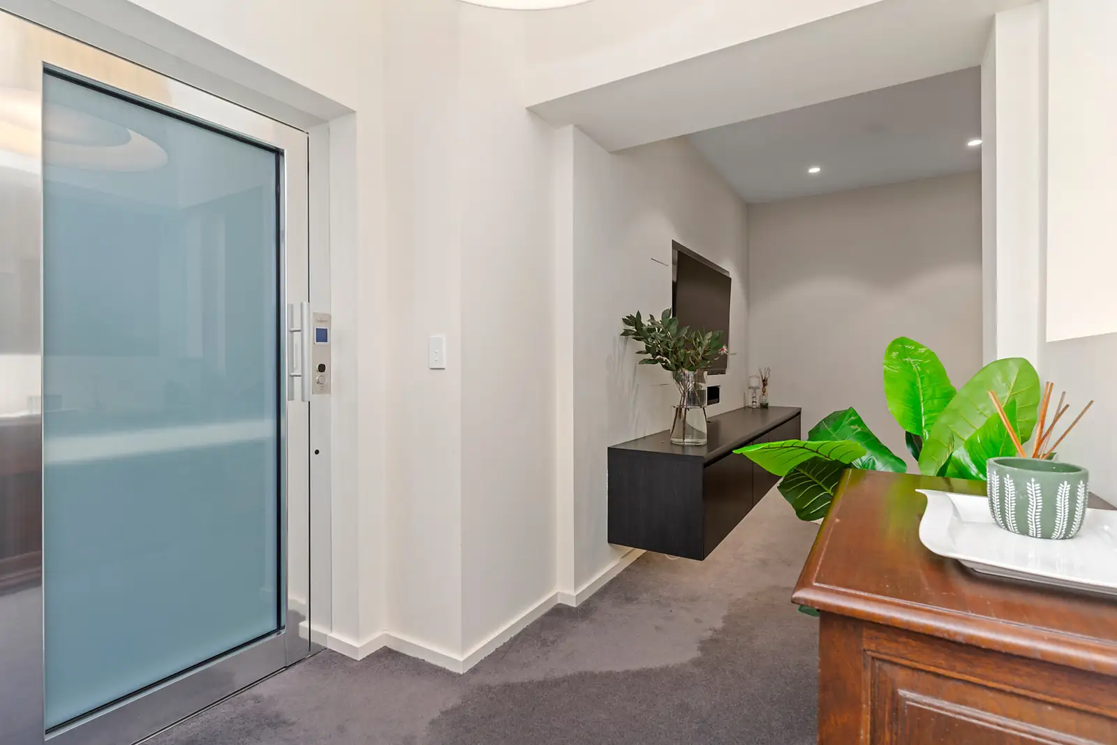 46A Louisa Road, Birchgrove Sold by Bradfield Badgerfox - image 1