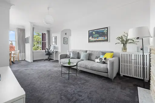 7/1 Wyuna Road, Point Piper Sold by Bradfield Badgerfox