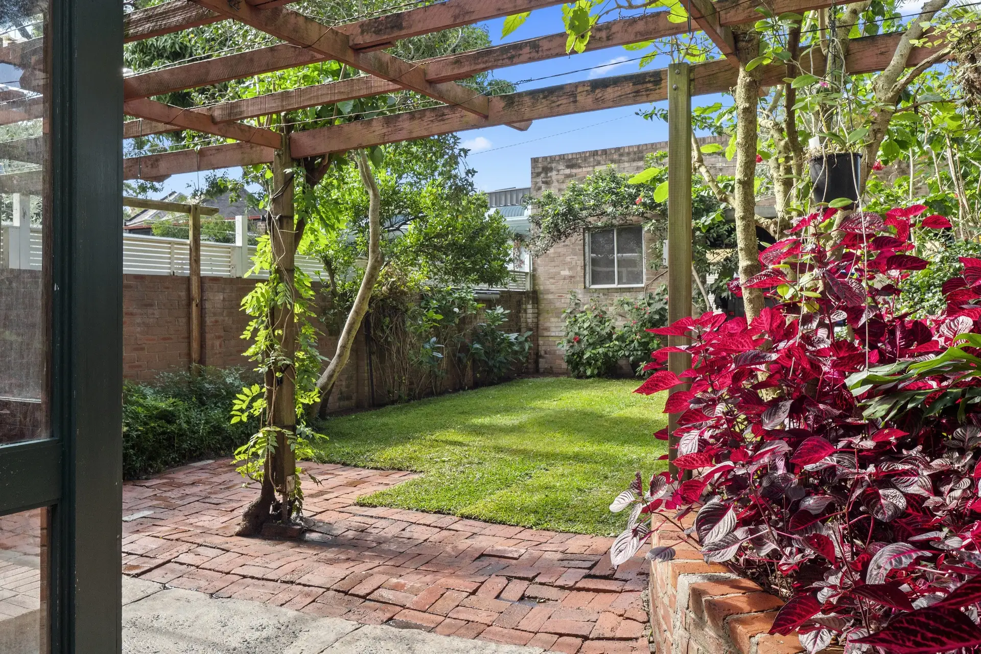 99 Cook Road, Centennial Park Sold by Bradfield Badgerfox - image 1