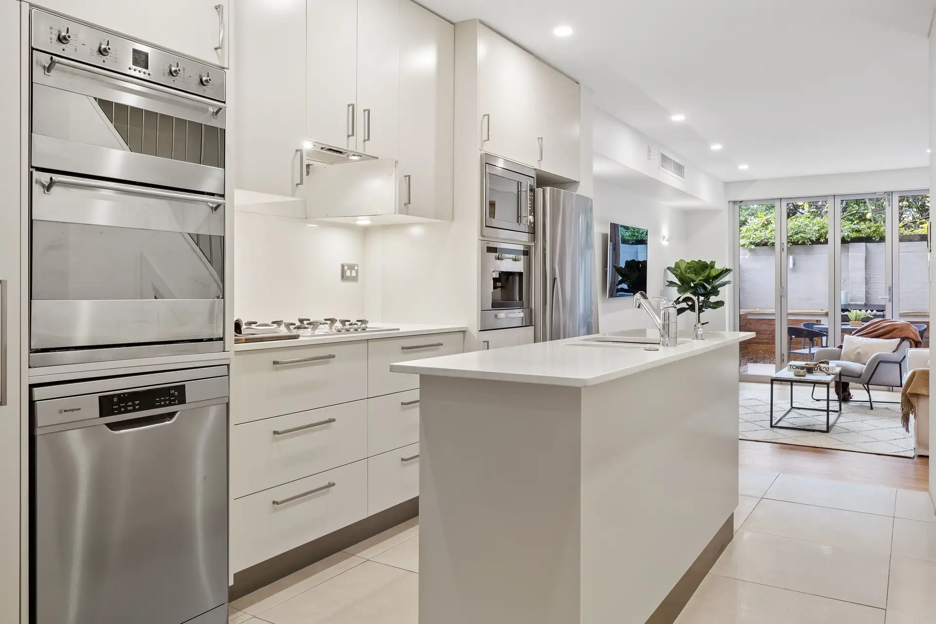 4 Taylor Street, Paddington Sold by Bradfield Badgerfox - image 1