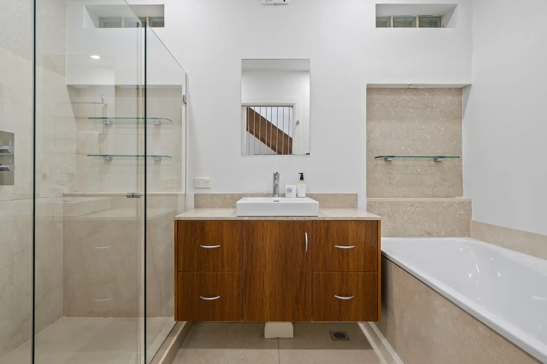 4 Taylor Street, Paddington Sold by Bradfield Badgerfox - image 1